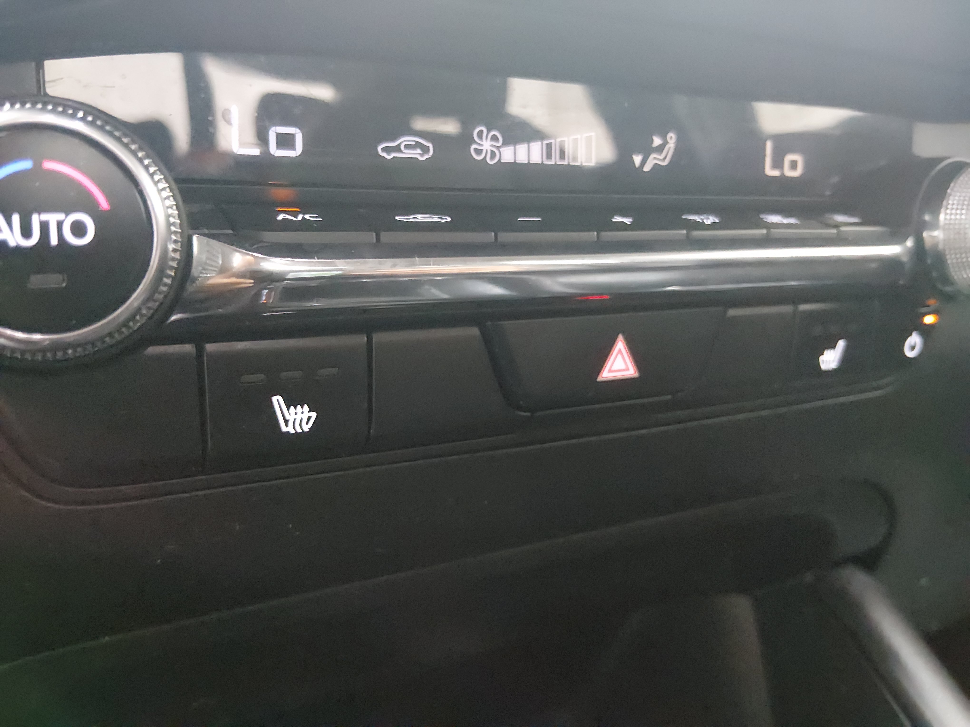 2024 Mazda Mazda3 Preferred - Photo 18