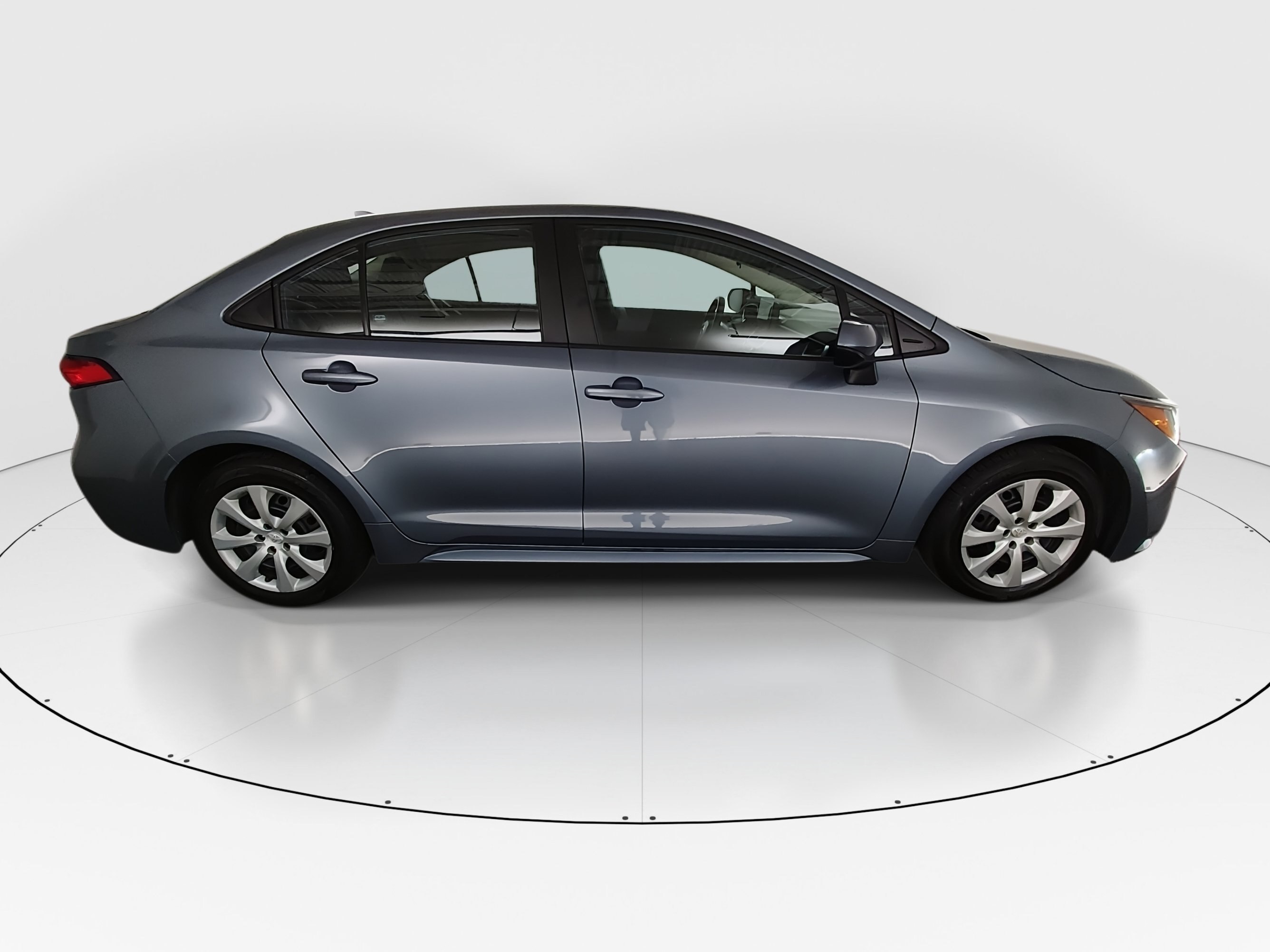 2024 Toyota Corolla LE - Photo 8