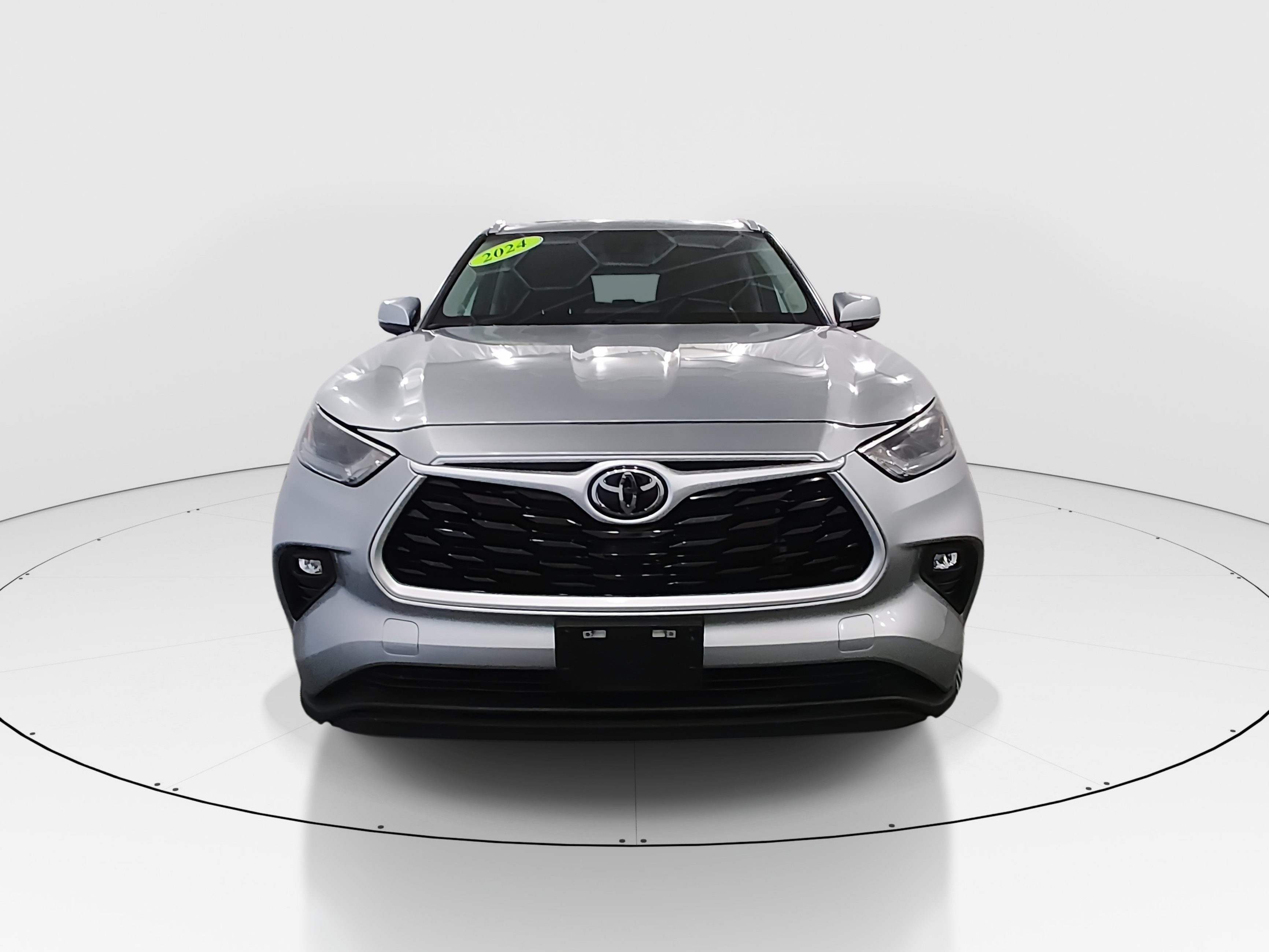 2024 Toyota Highlander XLE - Photo 2