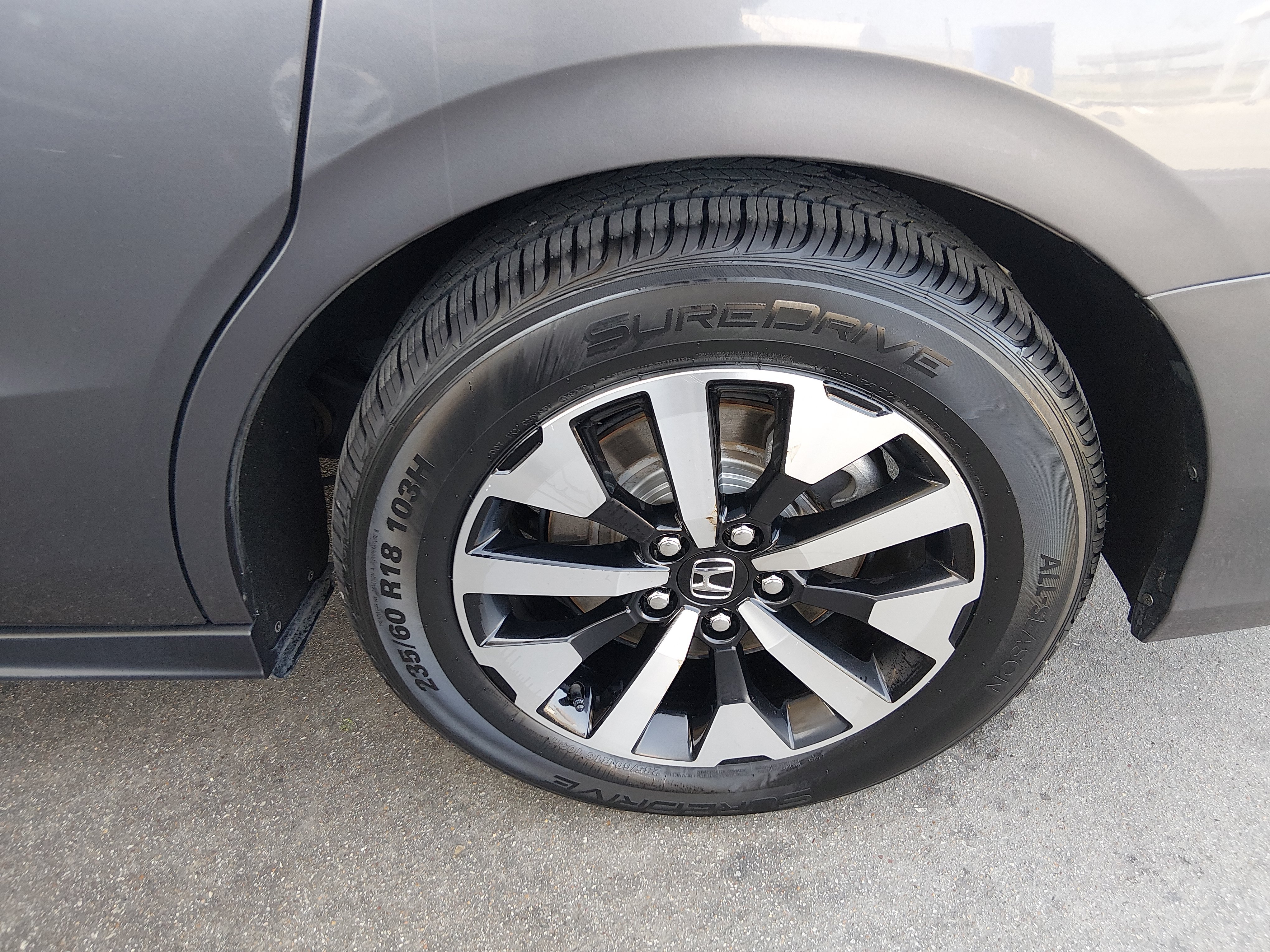2025 Honda Odyssey EX-L - Photo 10