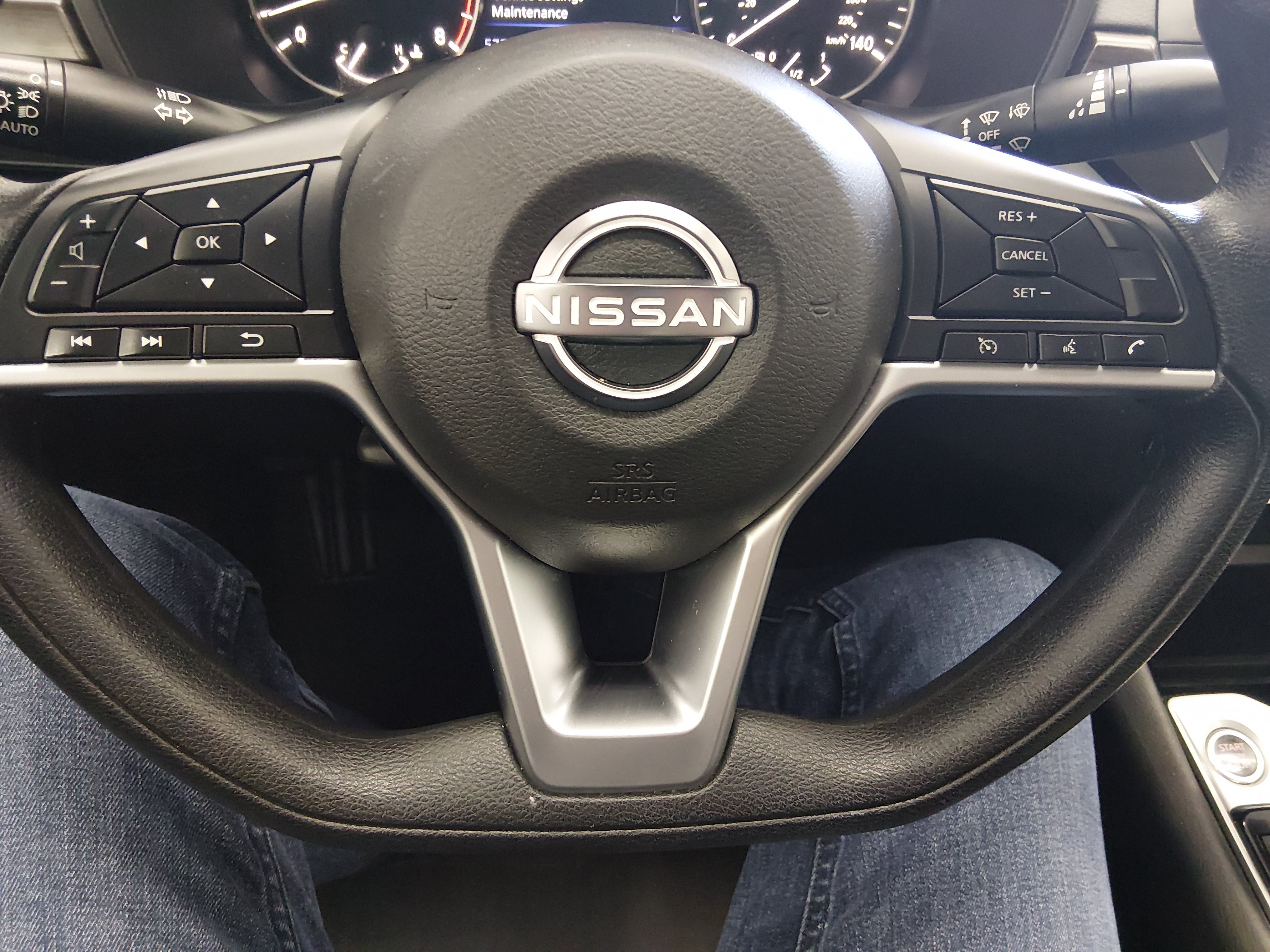 2024 Nissan Altima SV - Photo 12