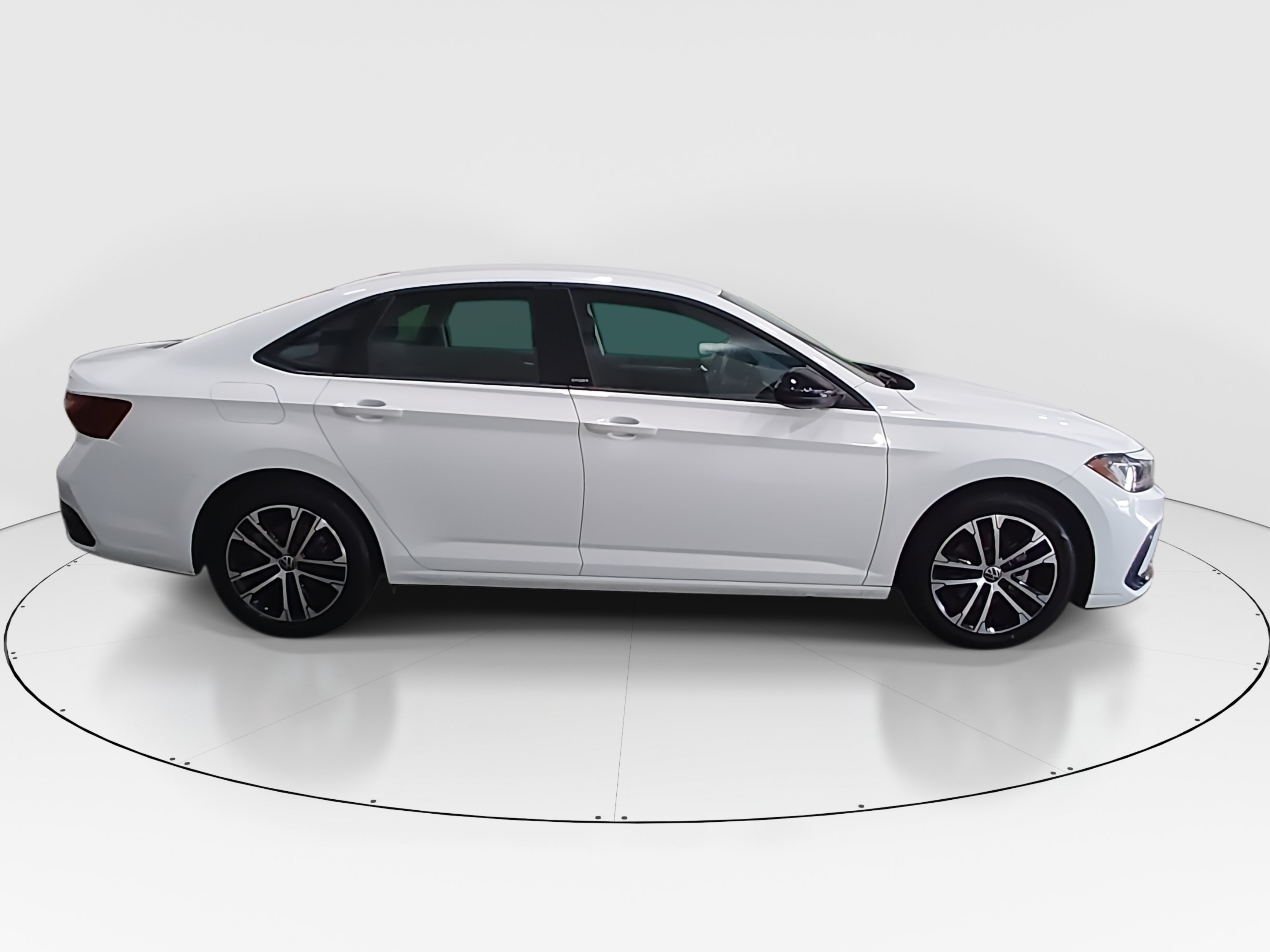 2025 Volkswagen Jetta Sport - Photo 8