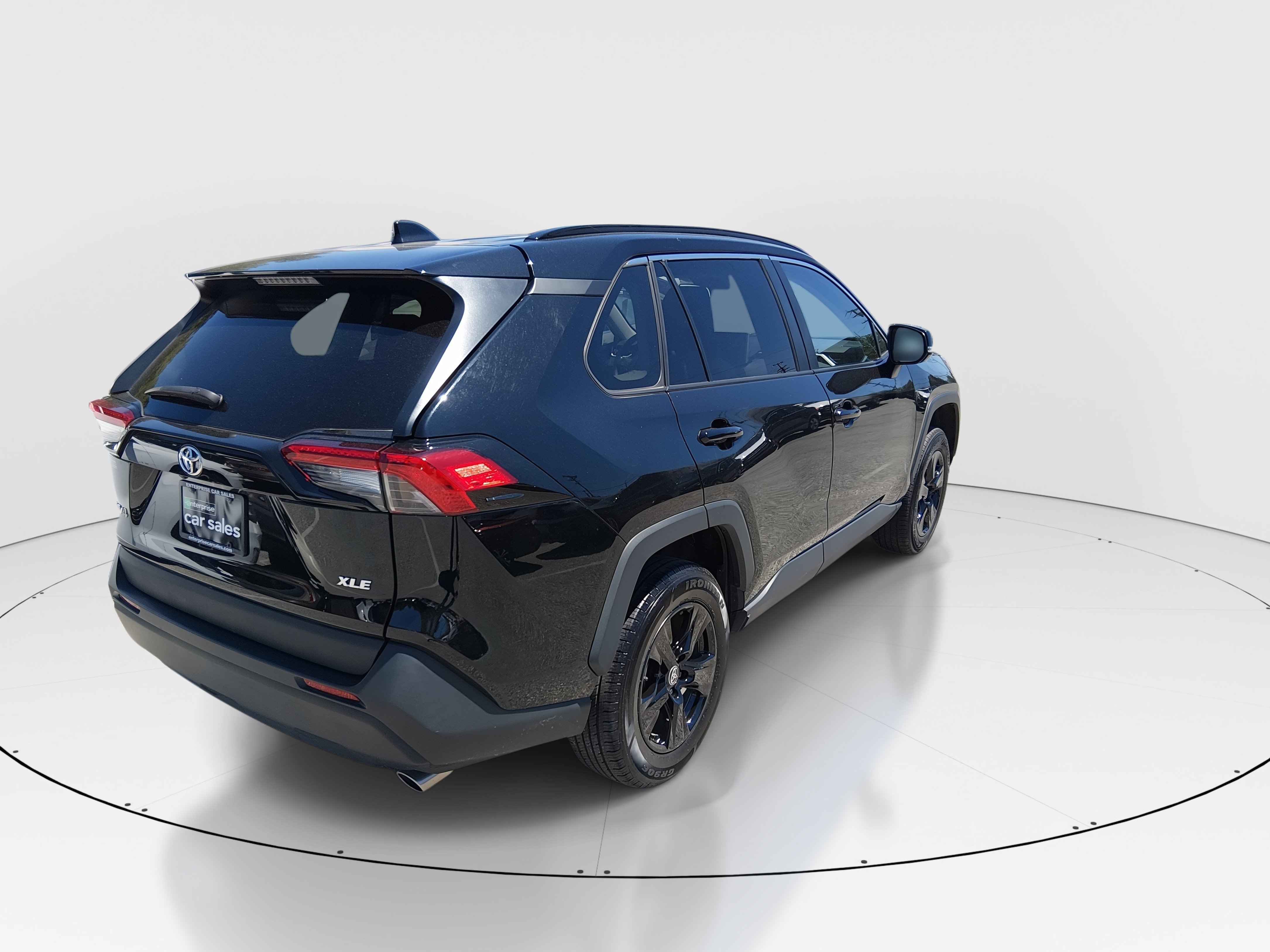 2023 Toyota RAV4 XLE - Photo 7