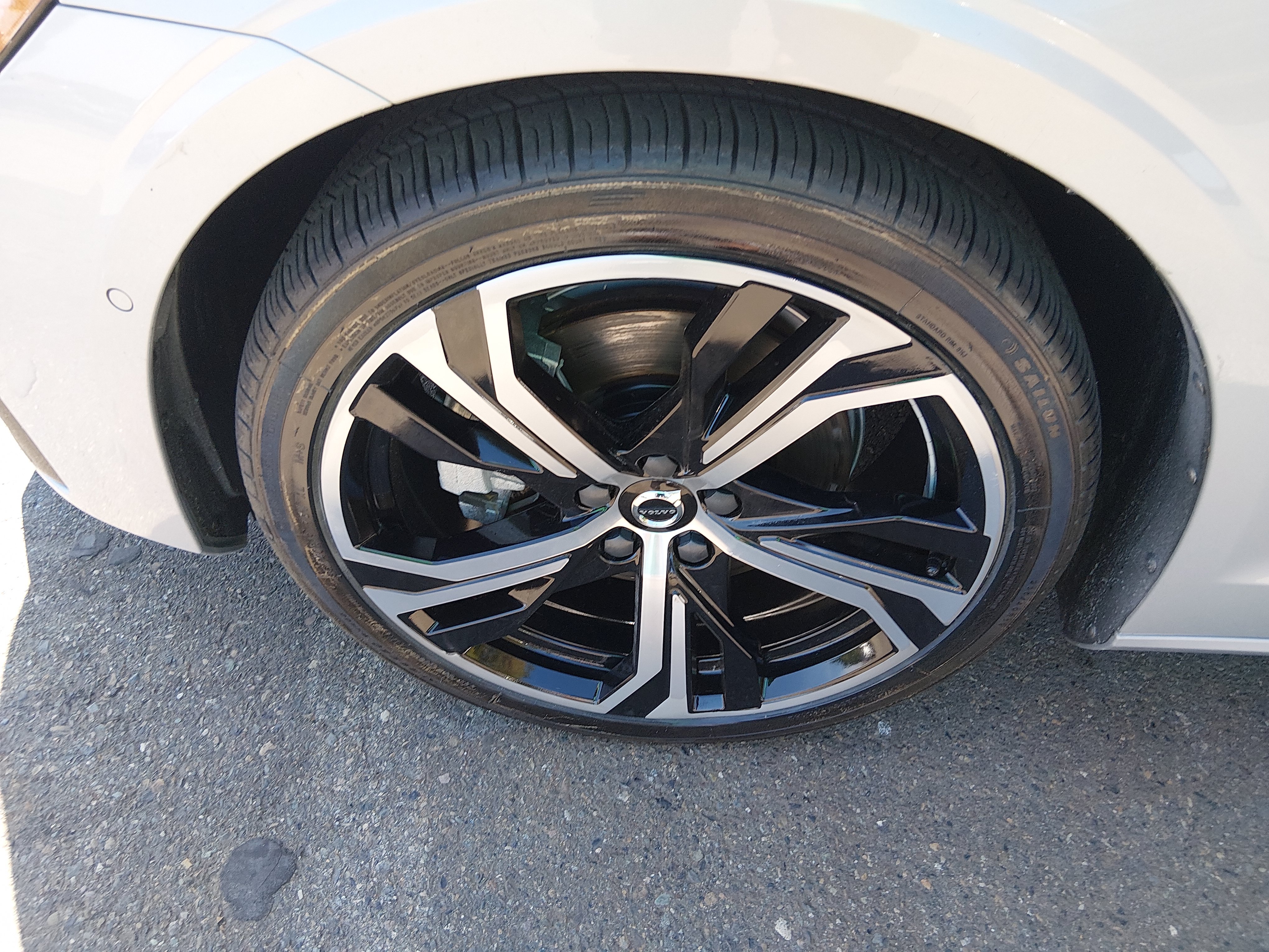 2024 Volvo S60 Plus - Photo 10