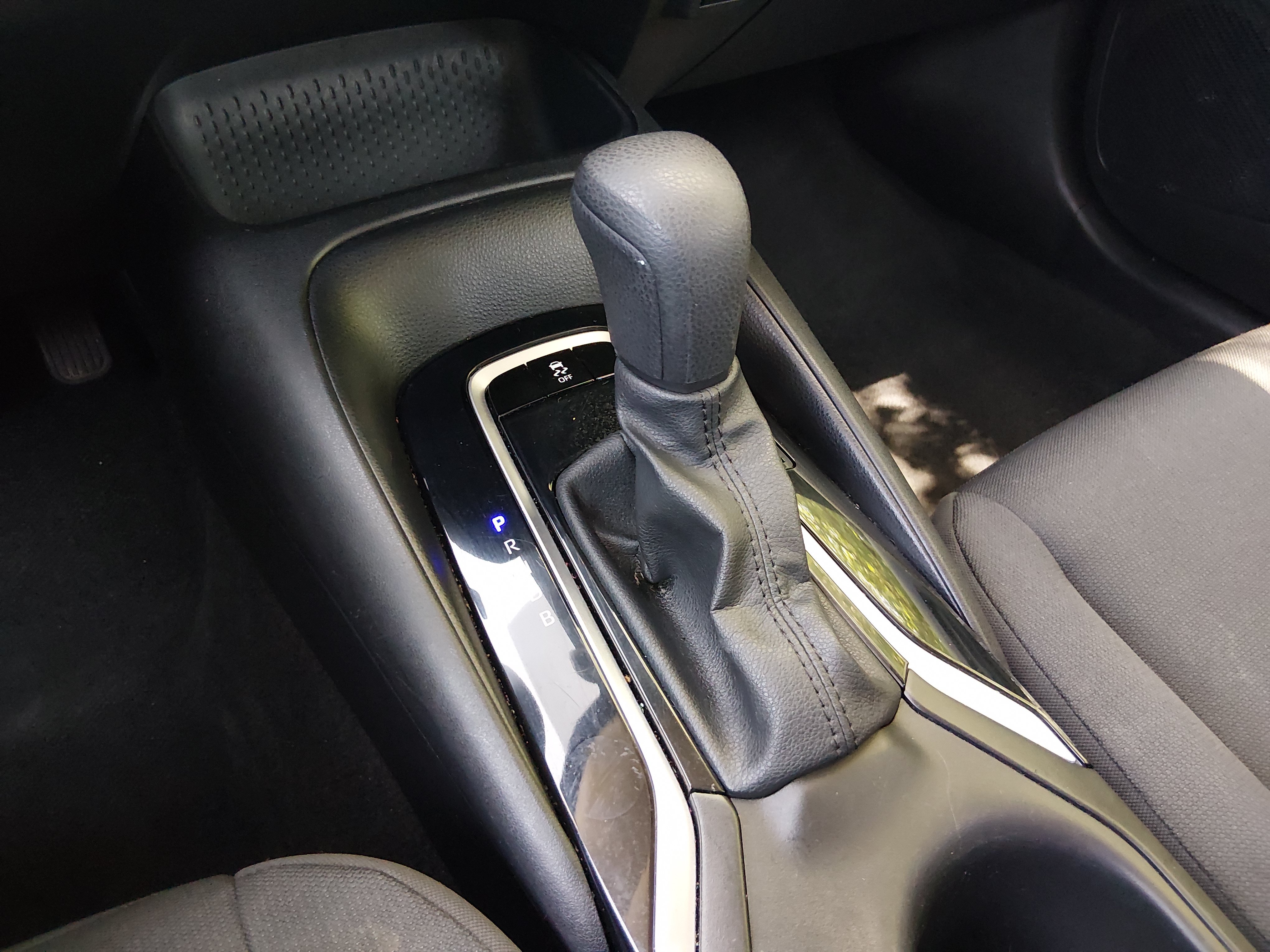 2024 Toyota Corolla LE - Photo 20