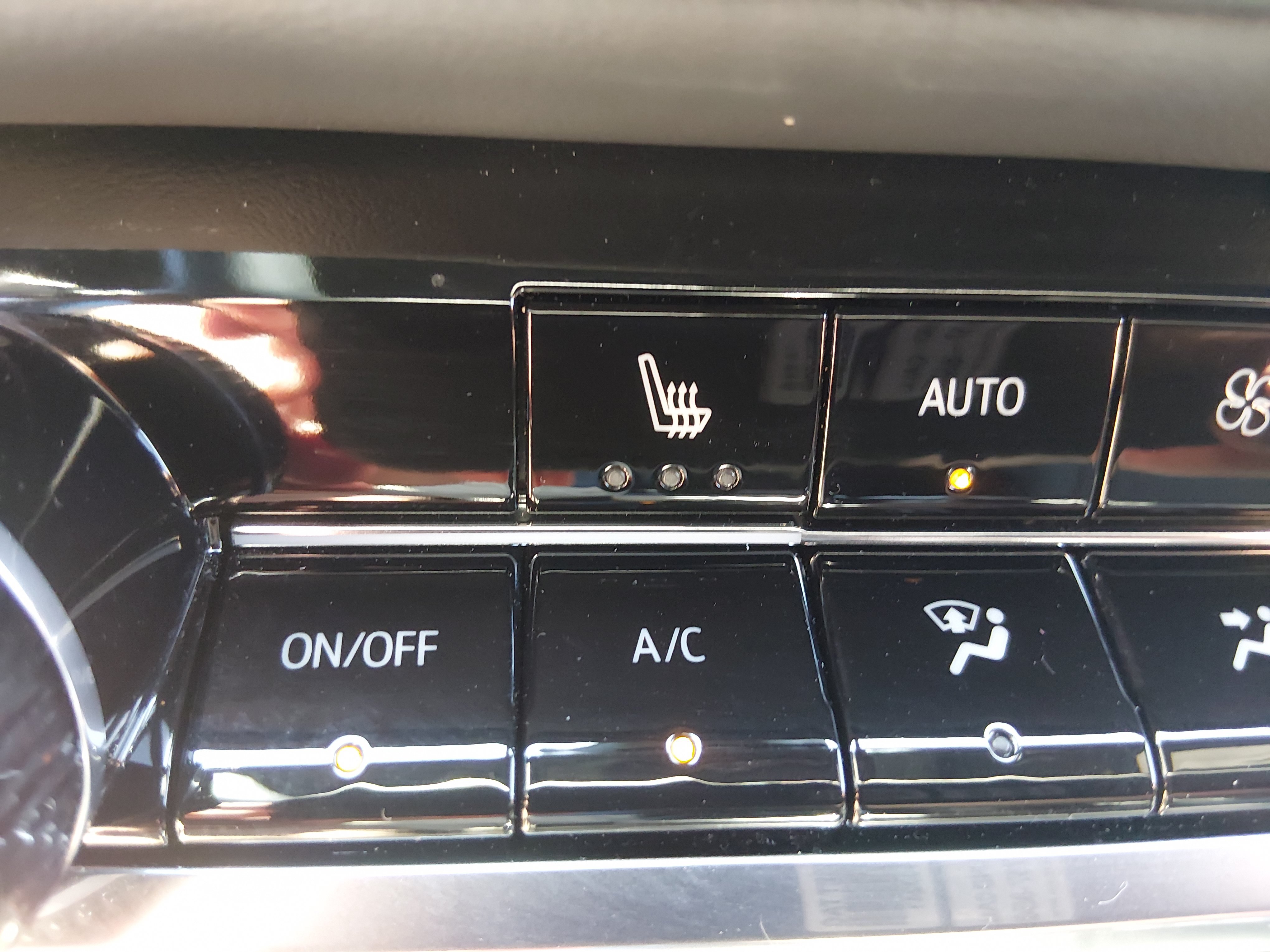 2025 Chevrolet Equinox LT - Photo 18