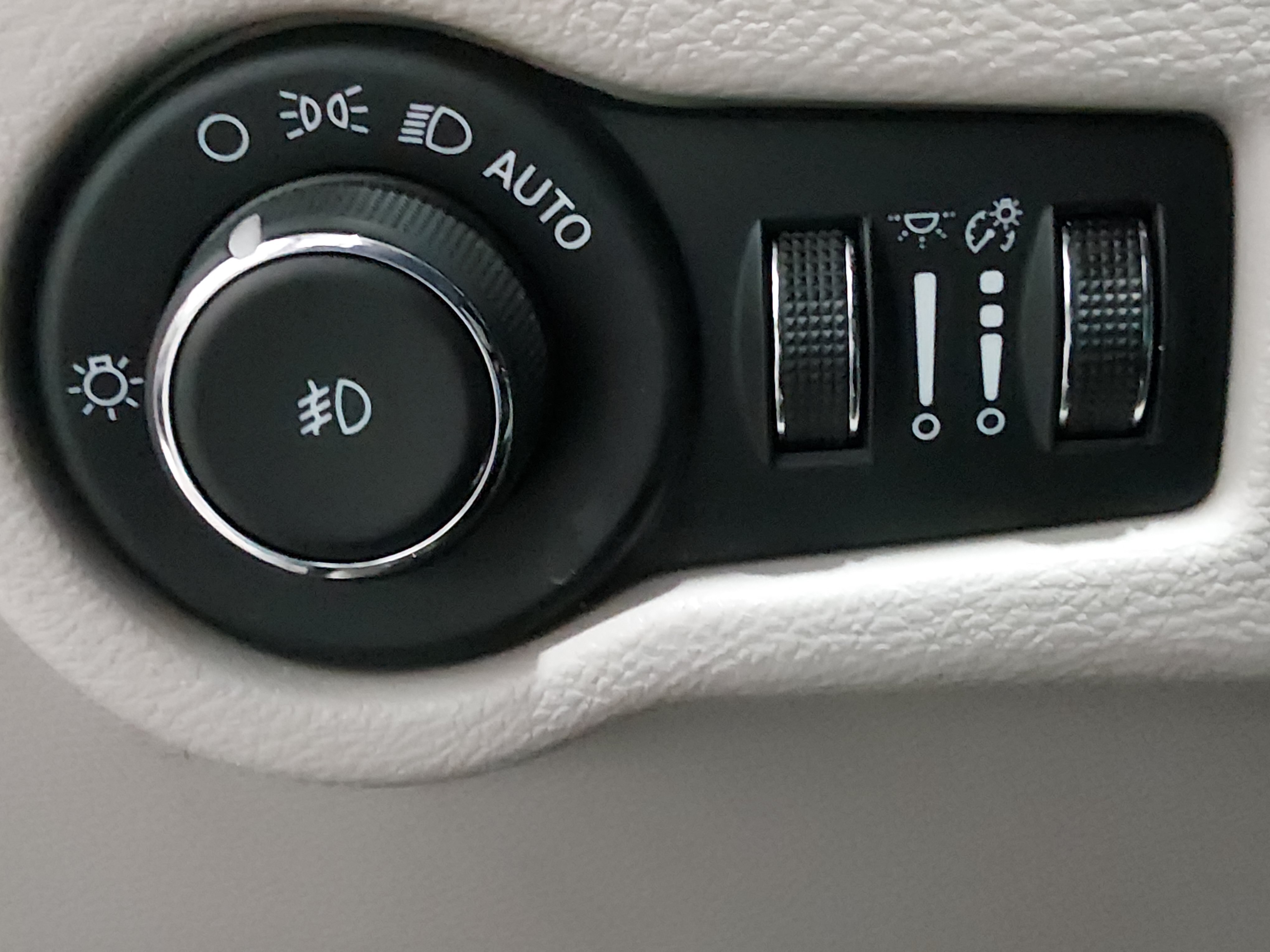 2024 Chrysler Pacifica PHEV Select - Photo 13