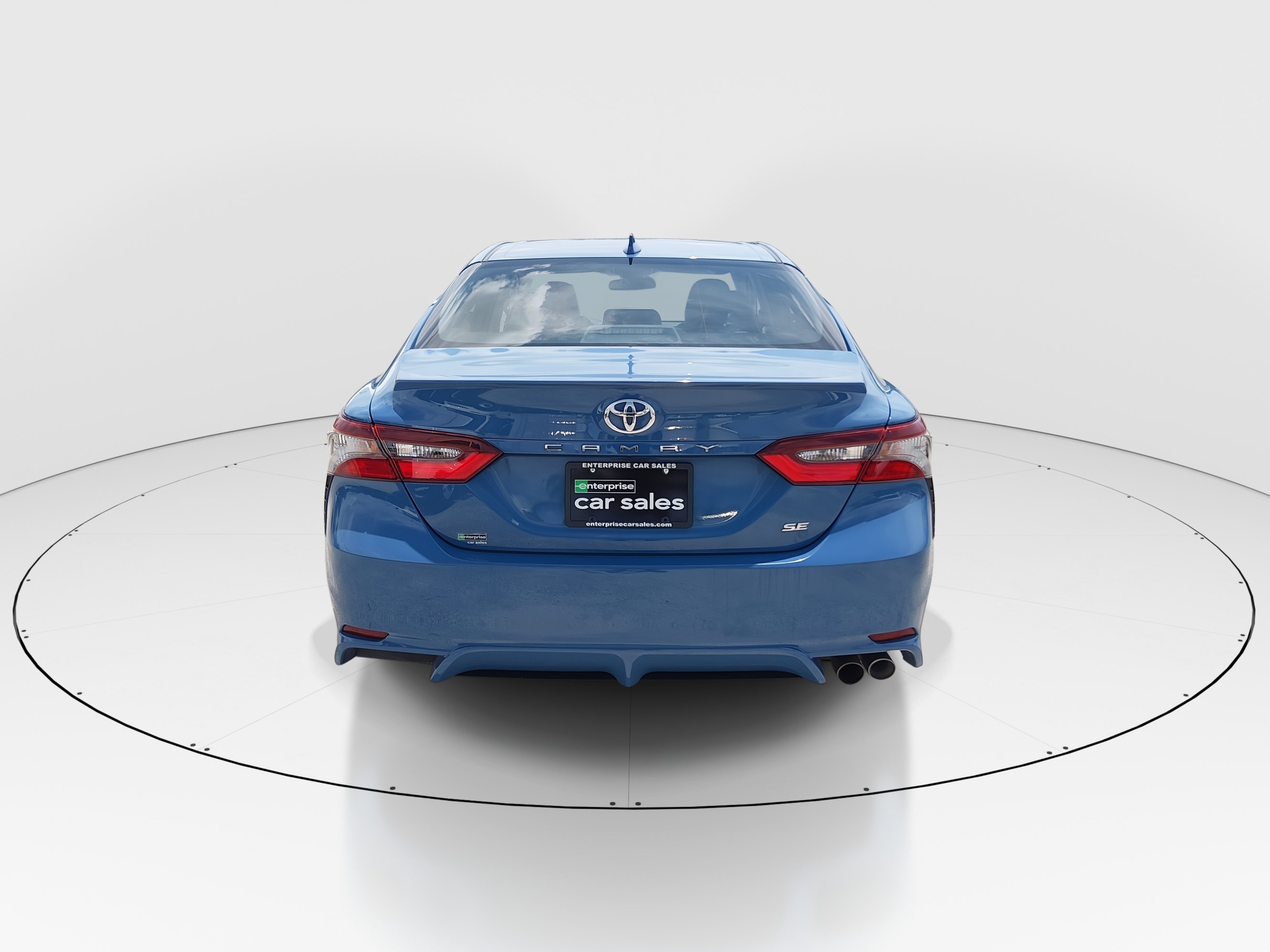 2024 Toyota Camry SE - Photo 6