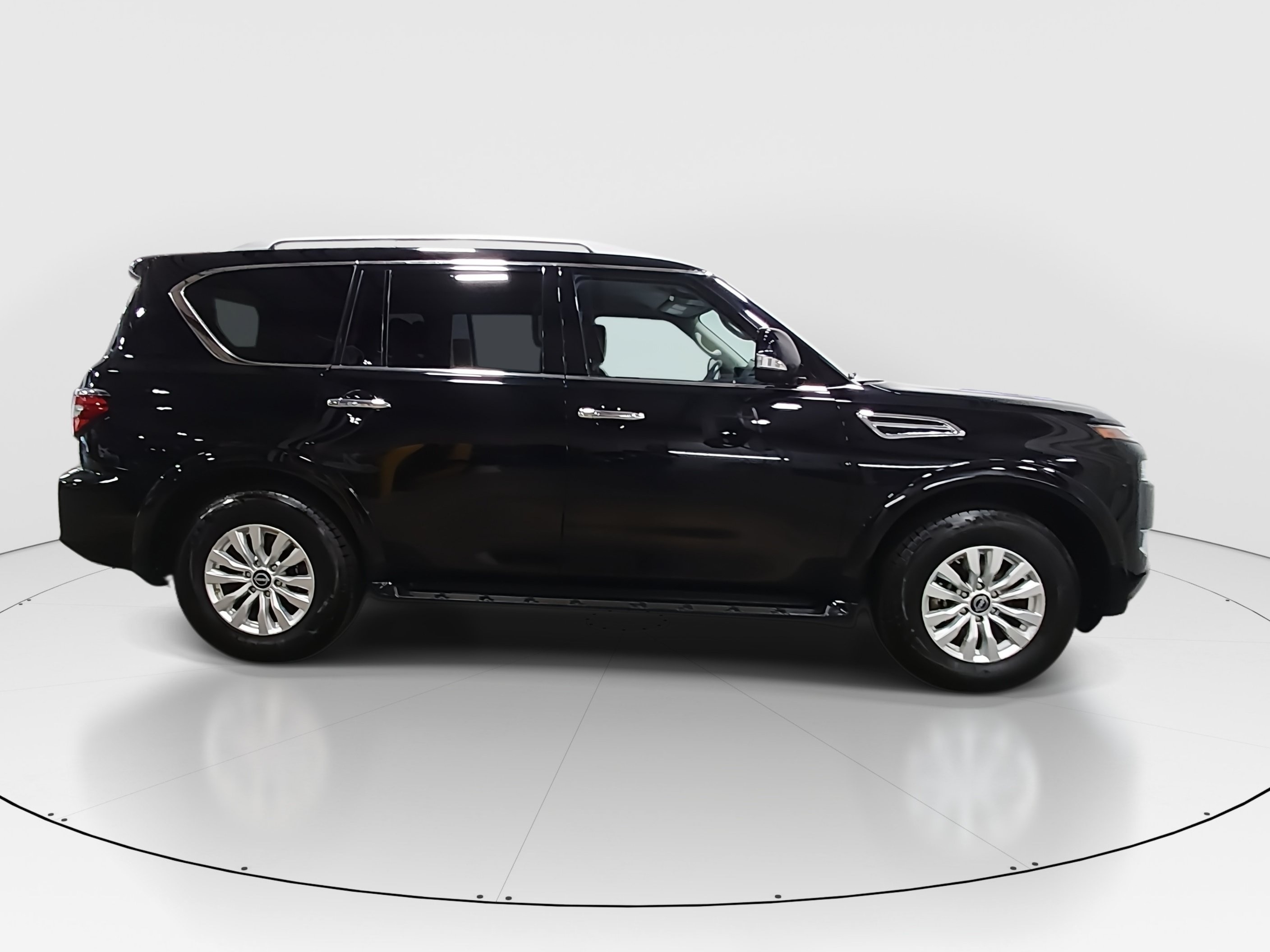 2024 Nissan Armada SV - Photo 8