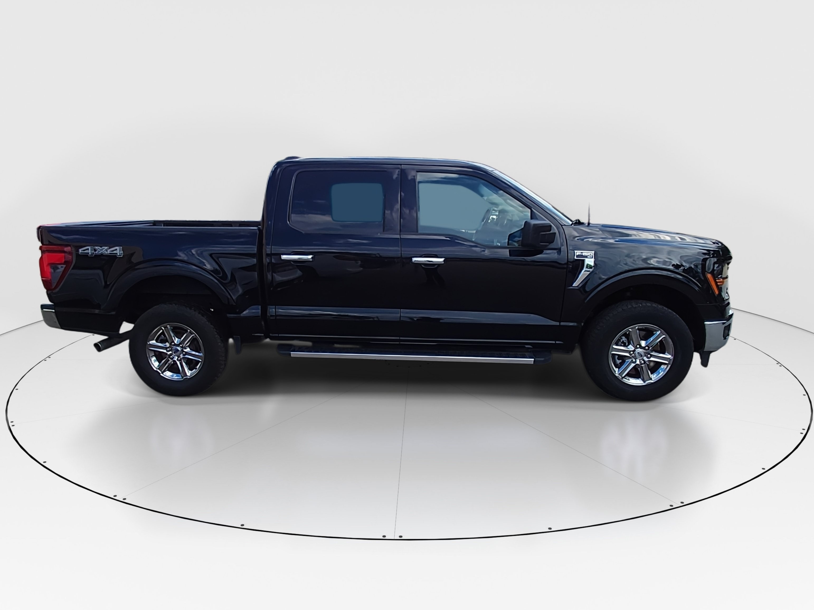 2025 Ford F-150 XLT - Photo 8
