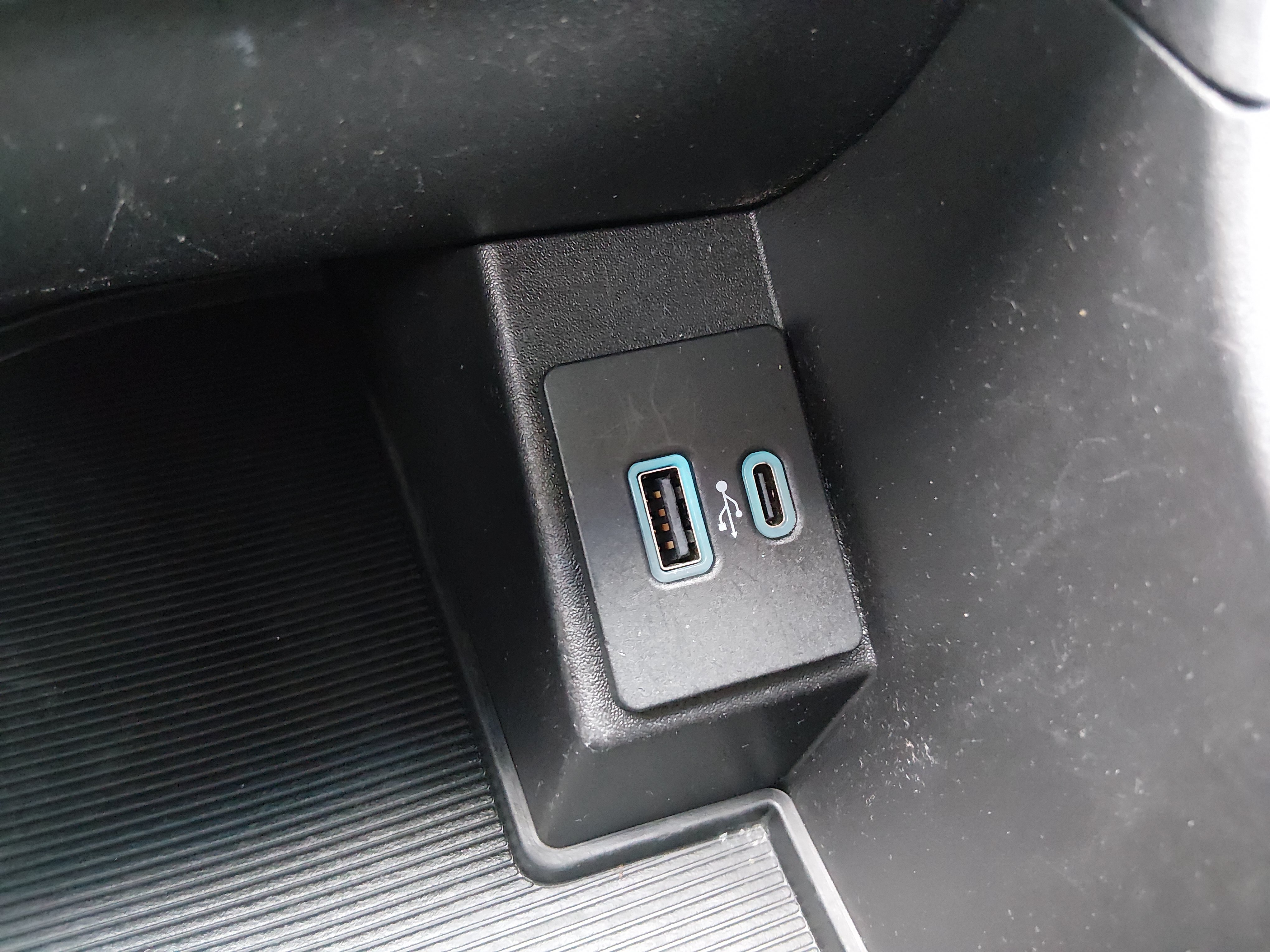 2023 Ford Edge SEL - Photo 18