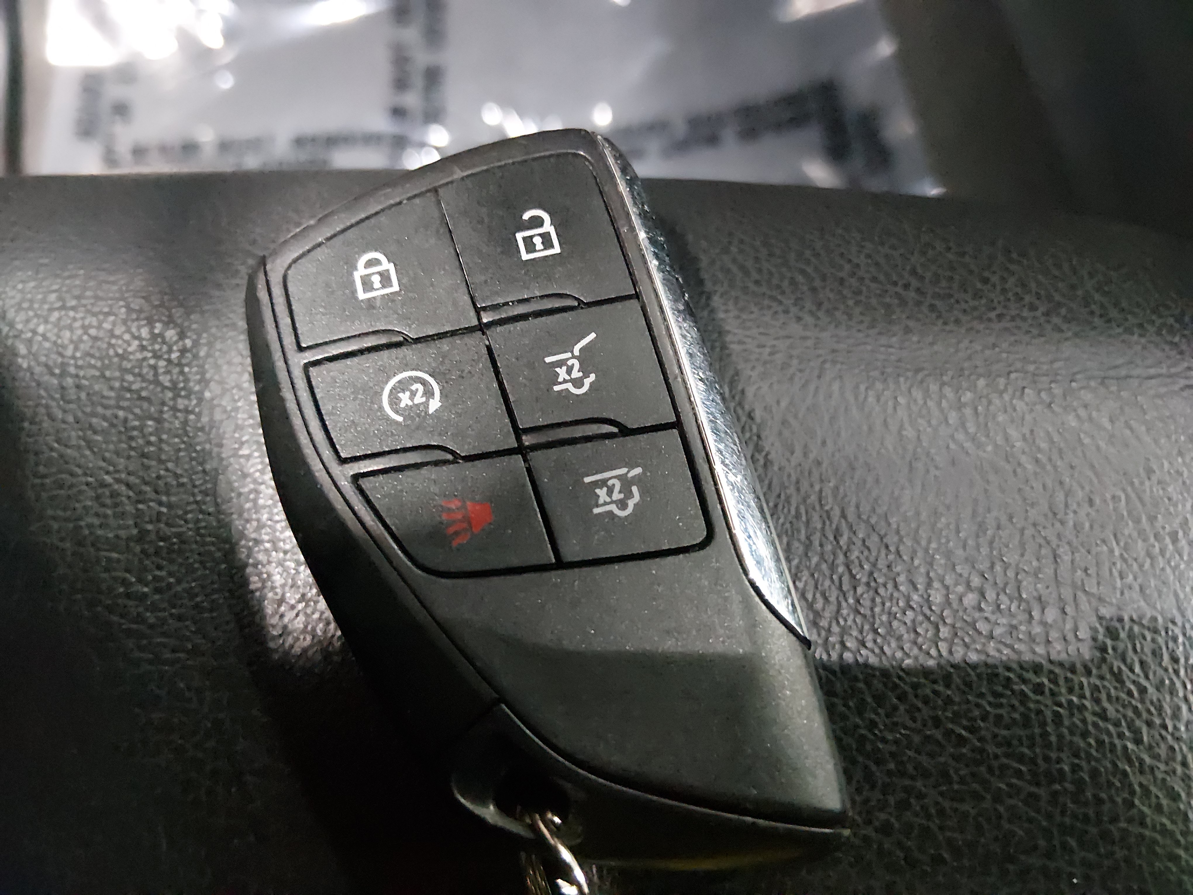 2024 Chevrolet Suburban LT - Photo 15