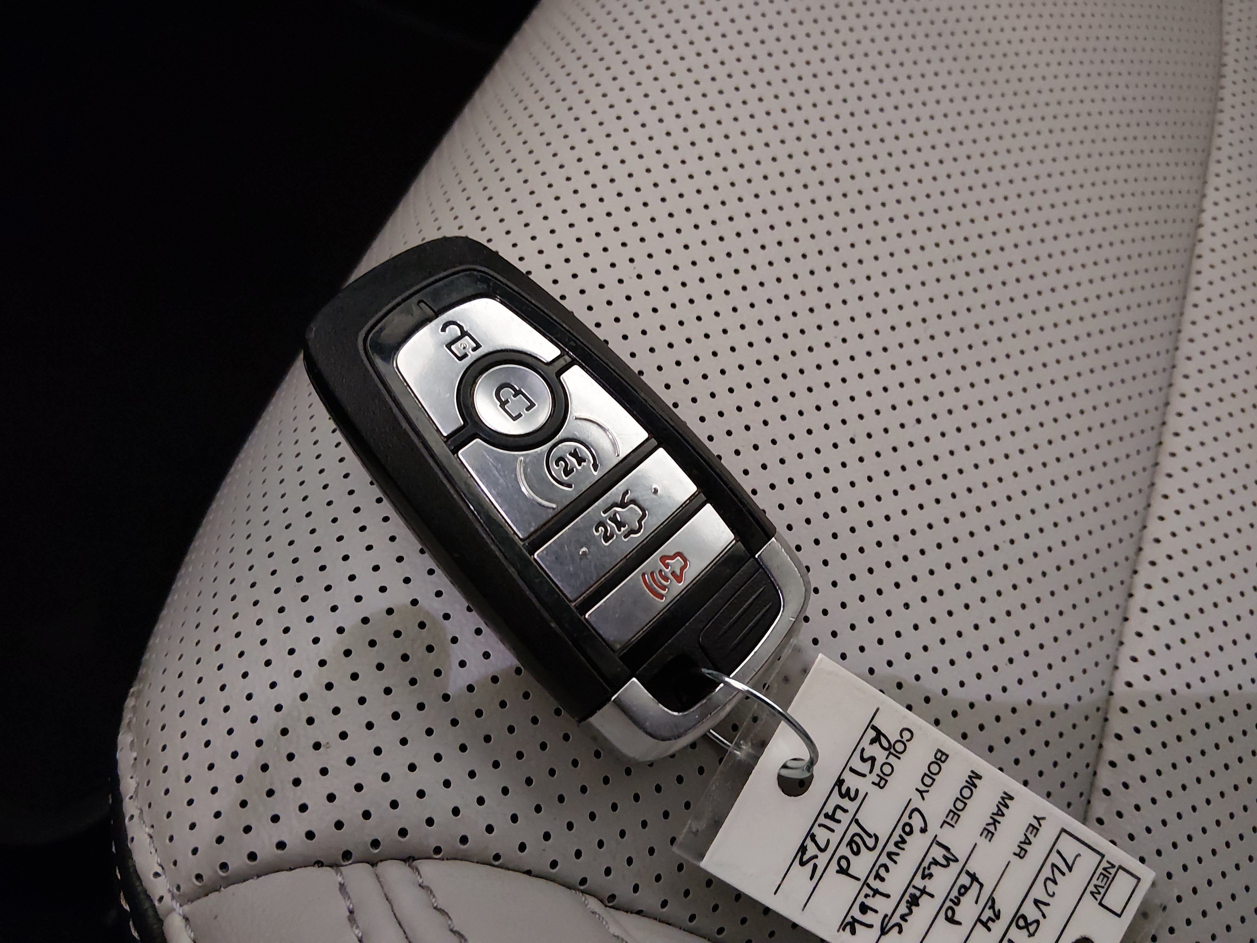2024 Ford Mustang EcoBoost Premium - Photo 15