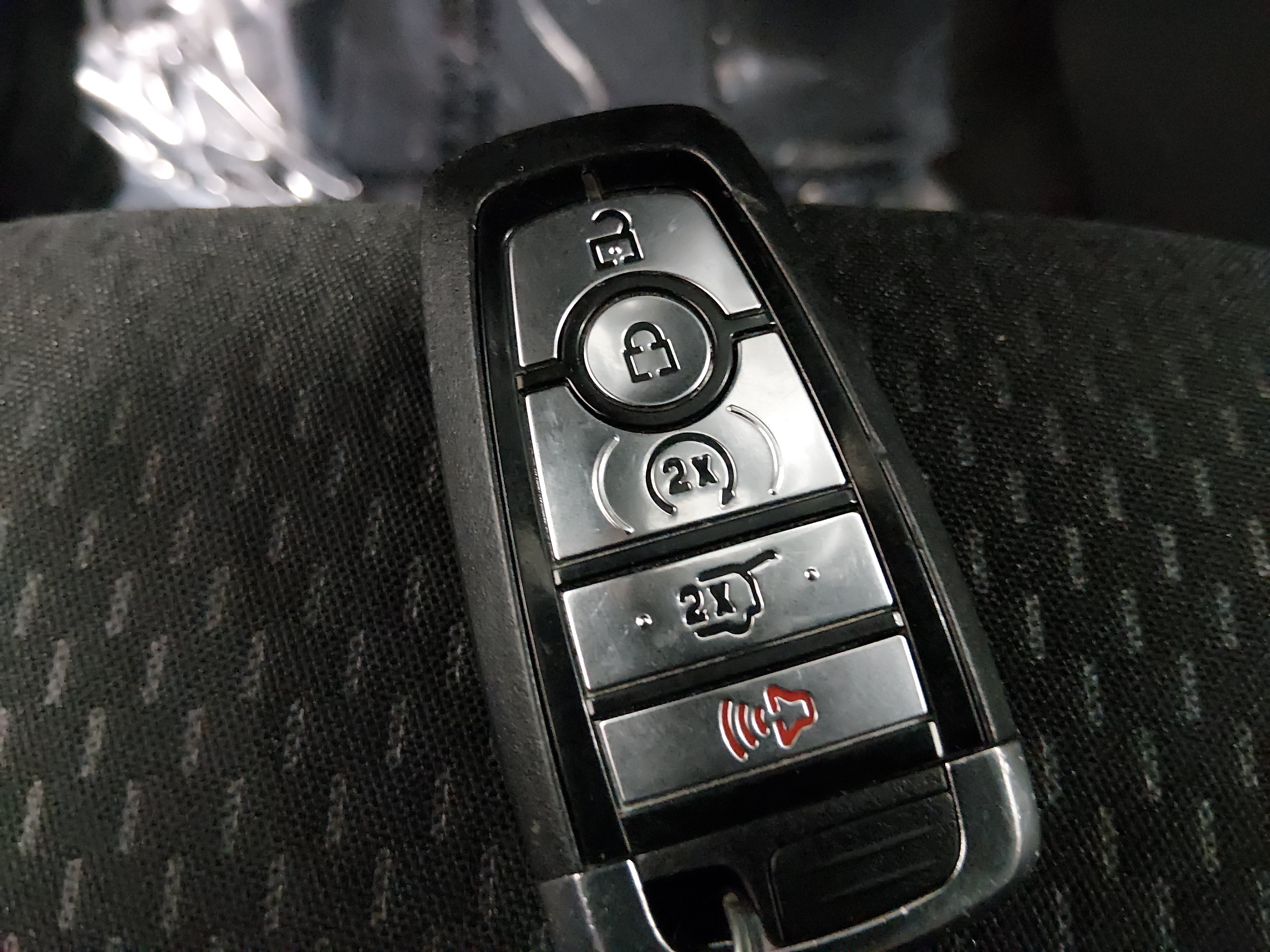 2025 Ford Escape ST-Line Select - Photo 15