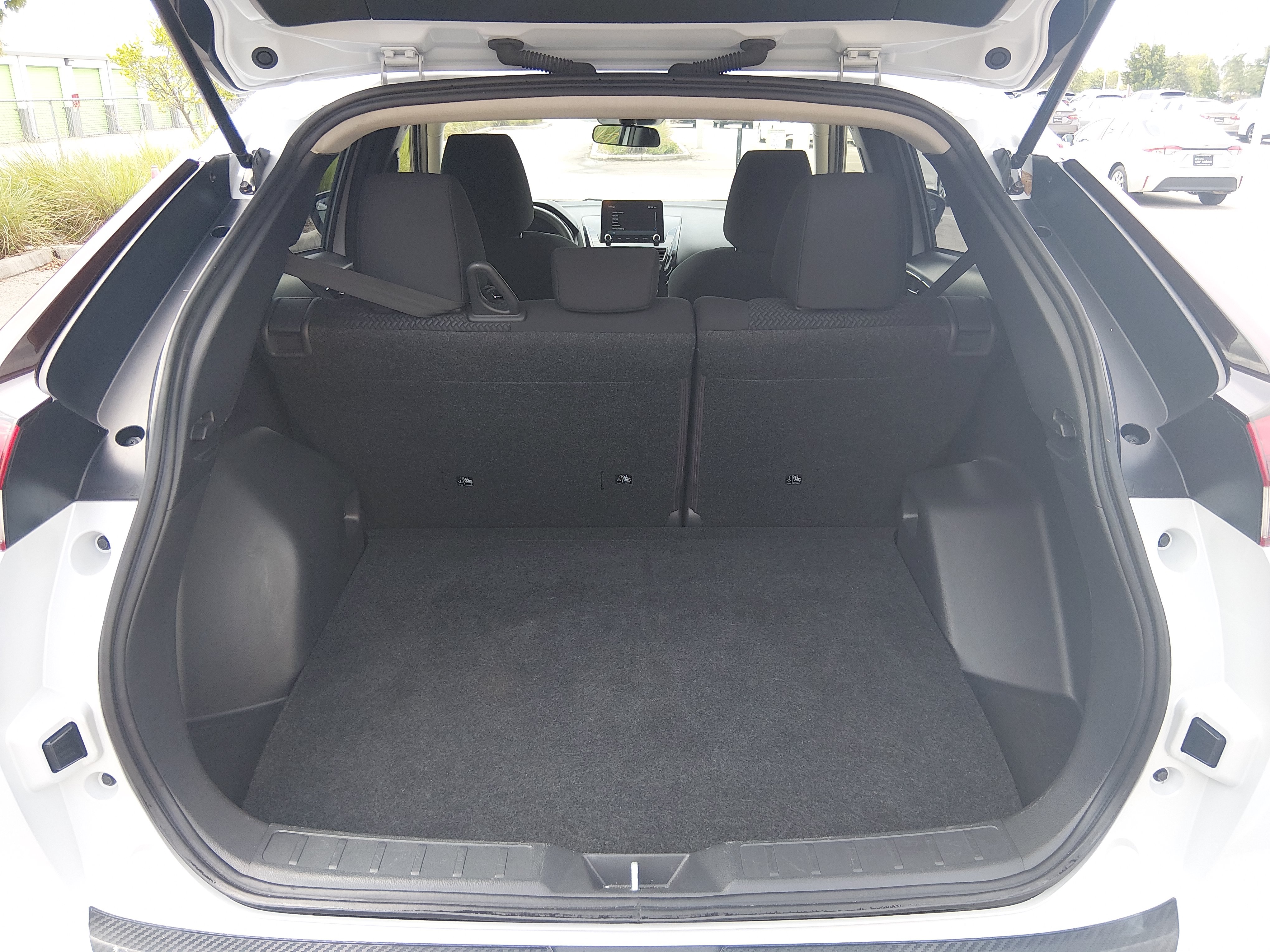 2024 Mitsubishi Eclipse Cross LE - Photo 10