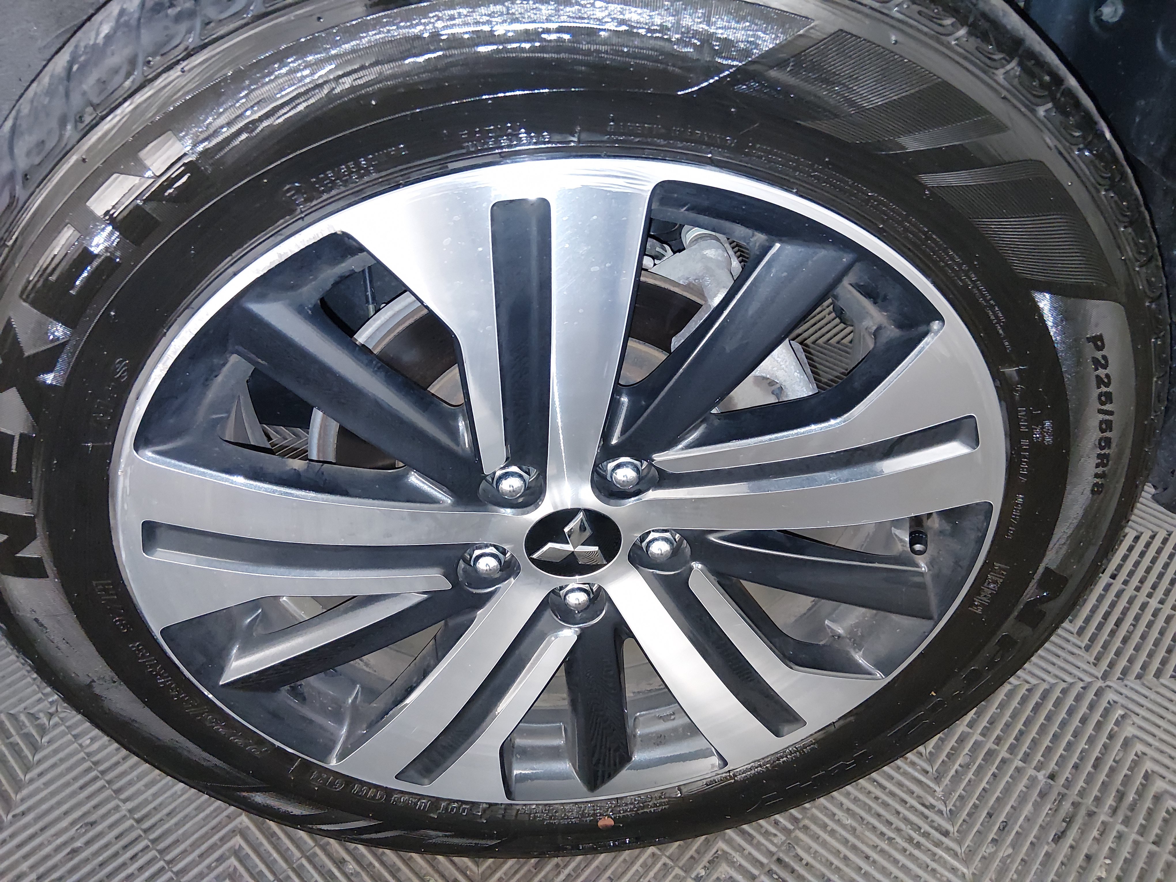 2025 Mitsubishi Outlander Sport ES - Photo 10