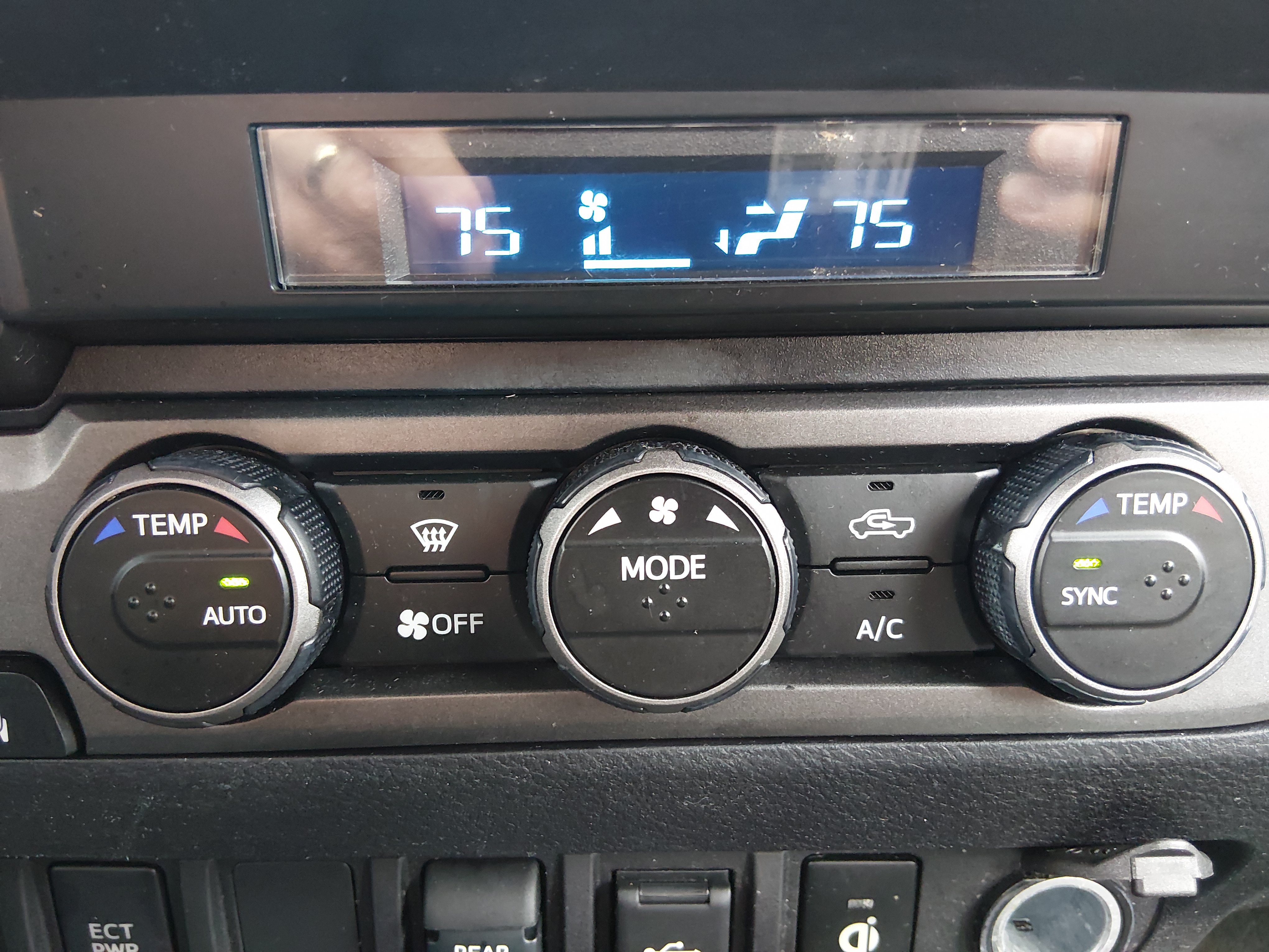 2021 Toyota Tacoma TRD Sport - Photo 19