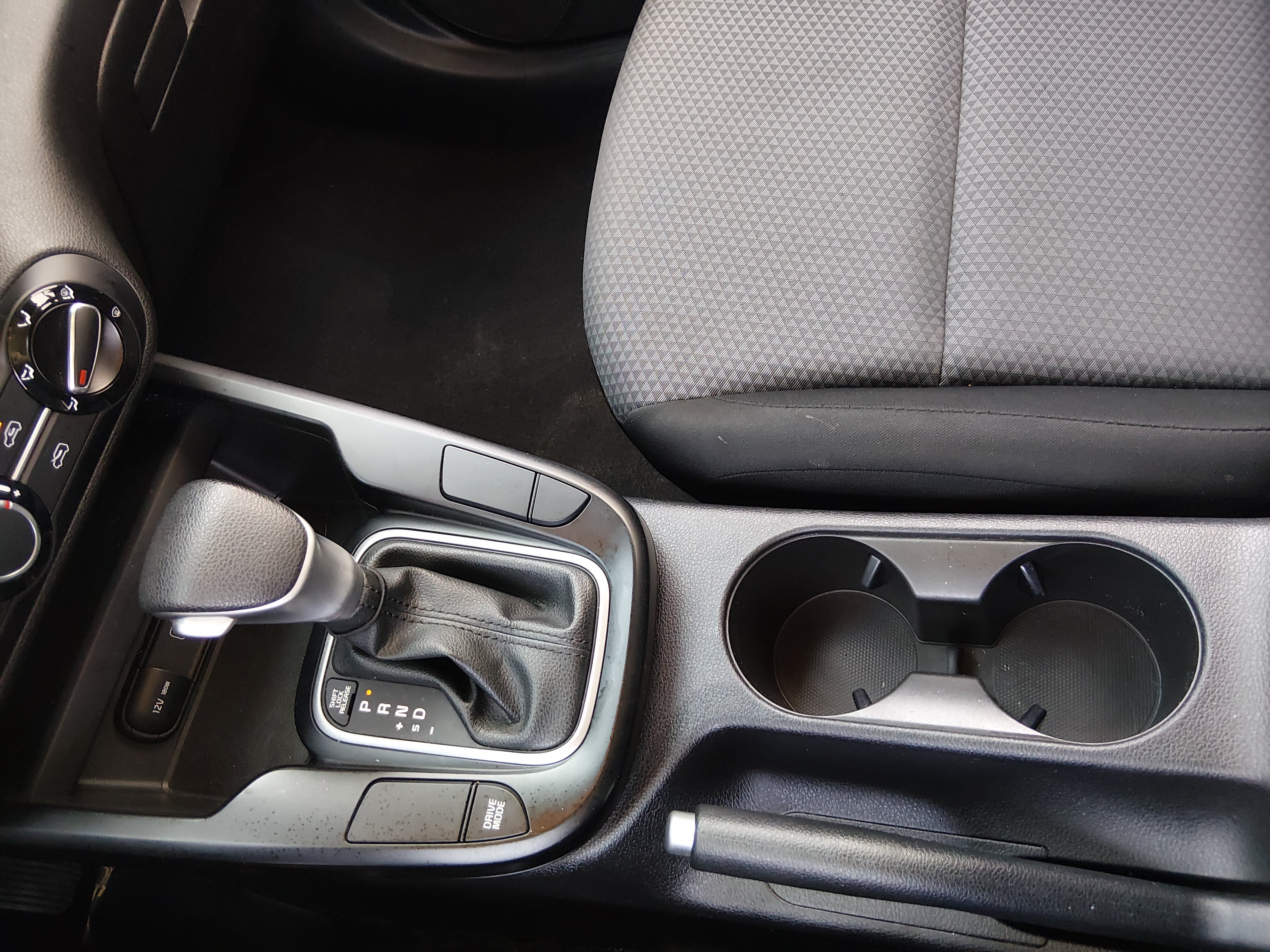 2024 Kia Soul LX - Photo 19
