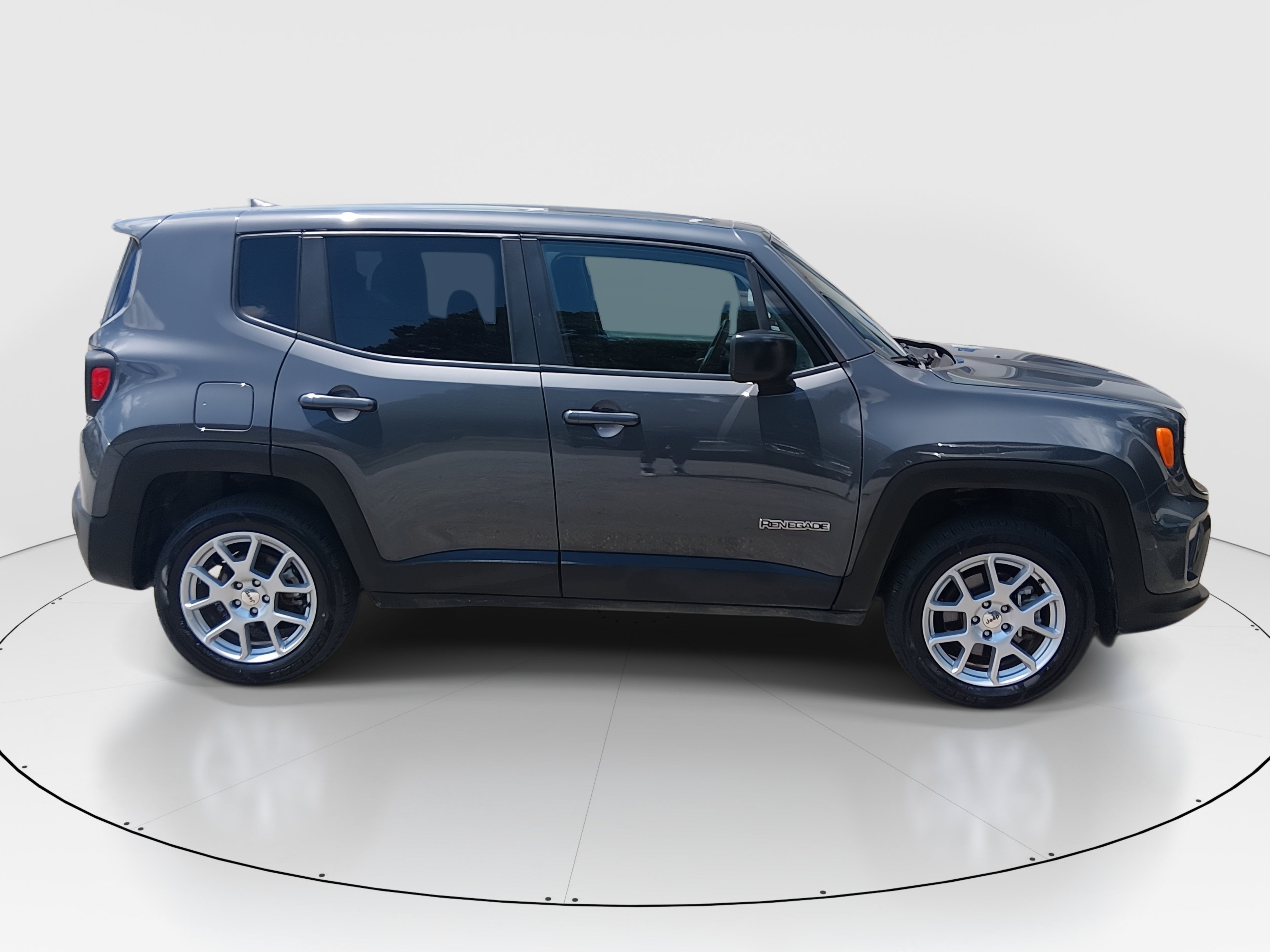 2023 Jeep Renegade Latitude - Photo 8
