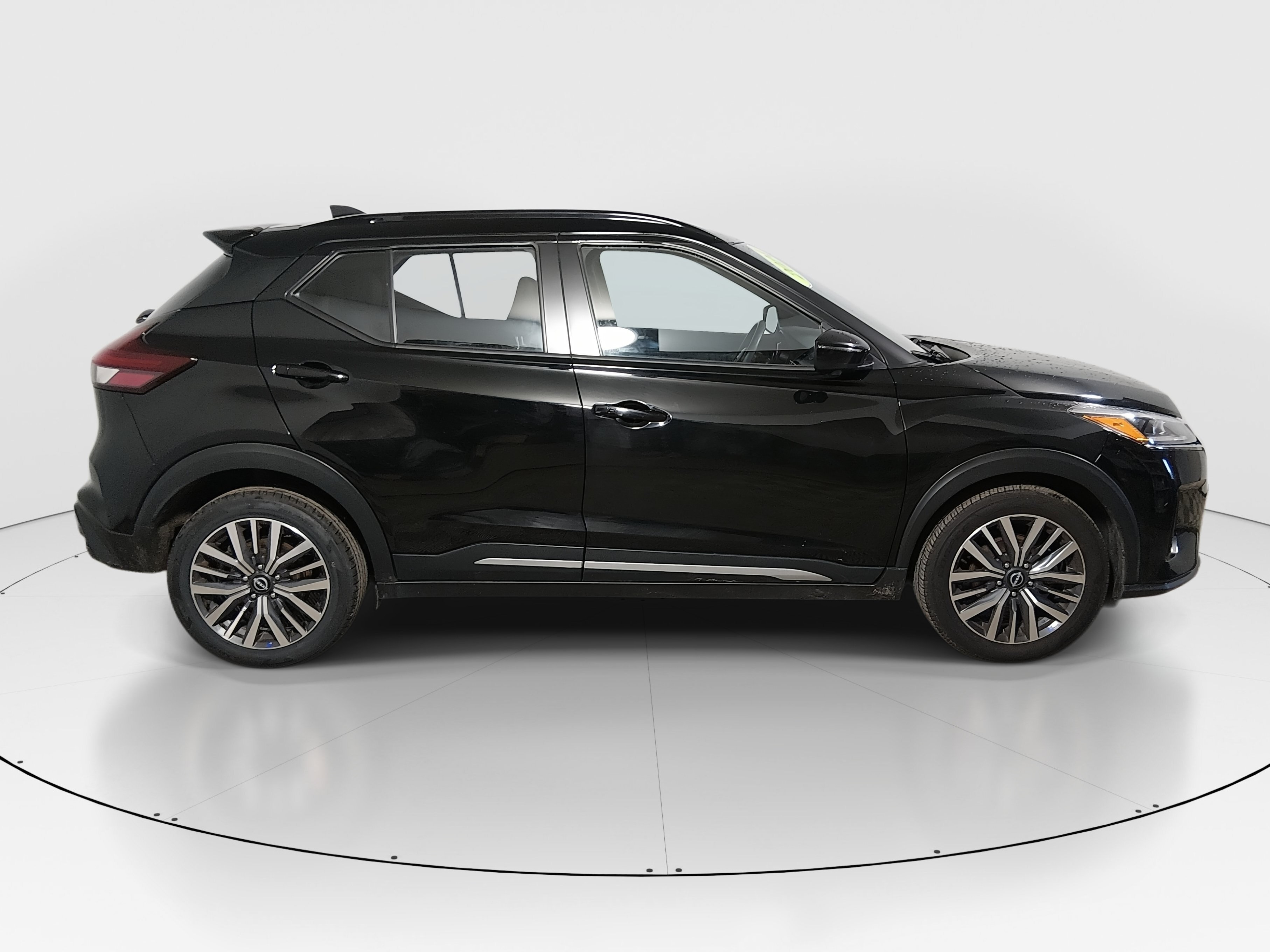 2024 Nissan Kicks SR - Photo 8