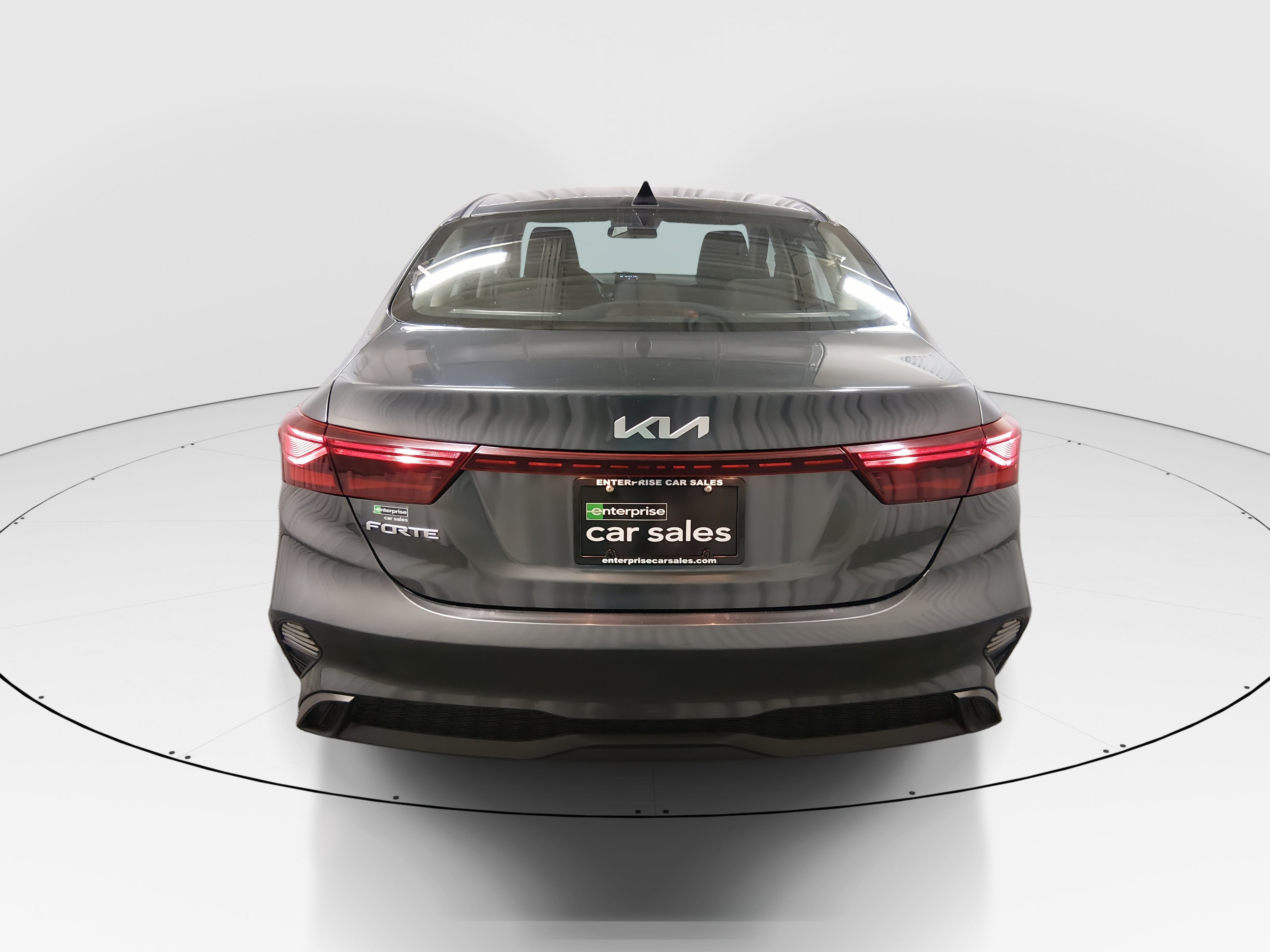 2024 Kia Forte LXS - Photo 6