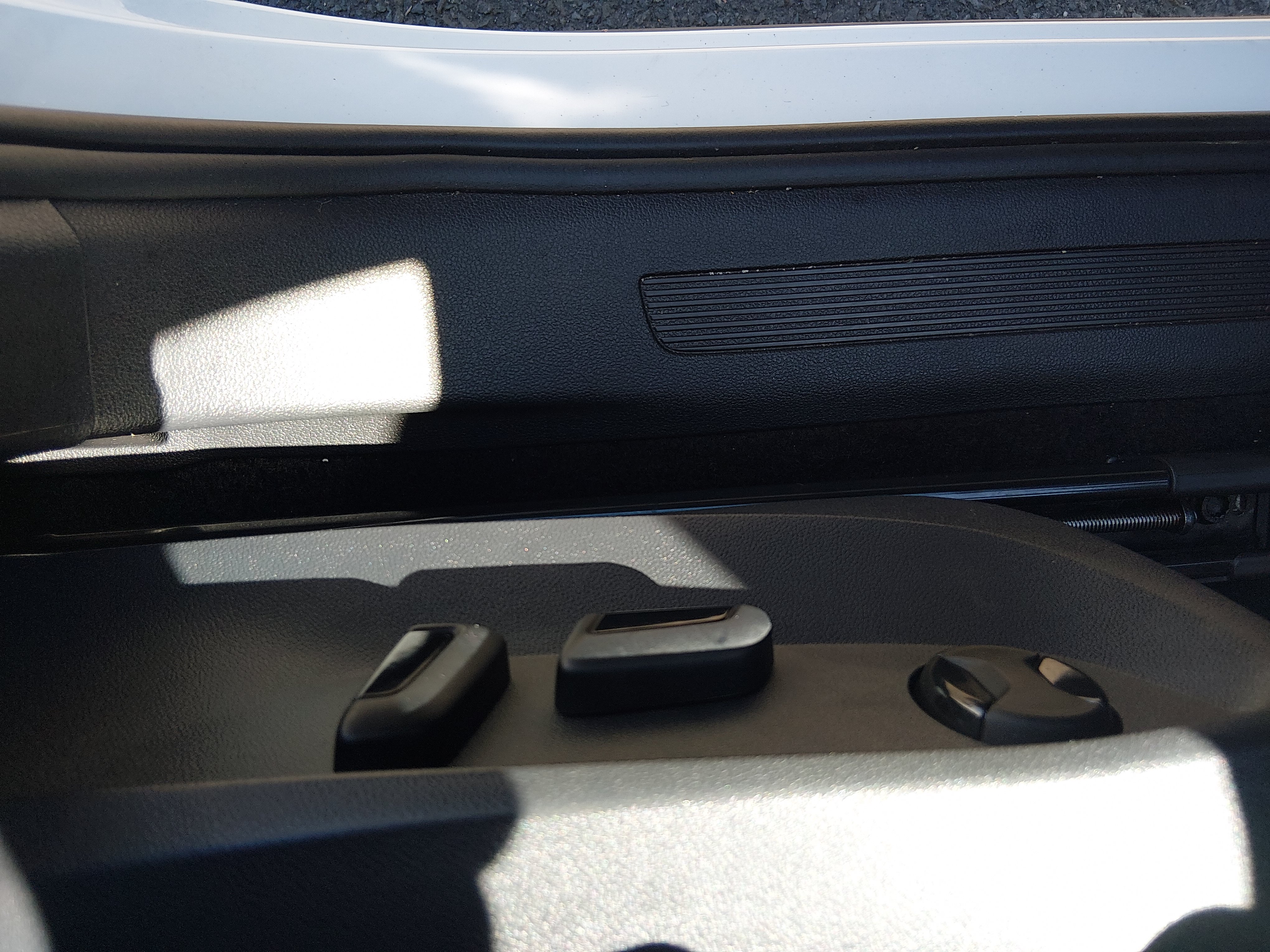 2023 Volkswagen Tiguan SE - Photo 20