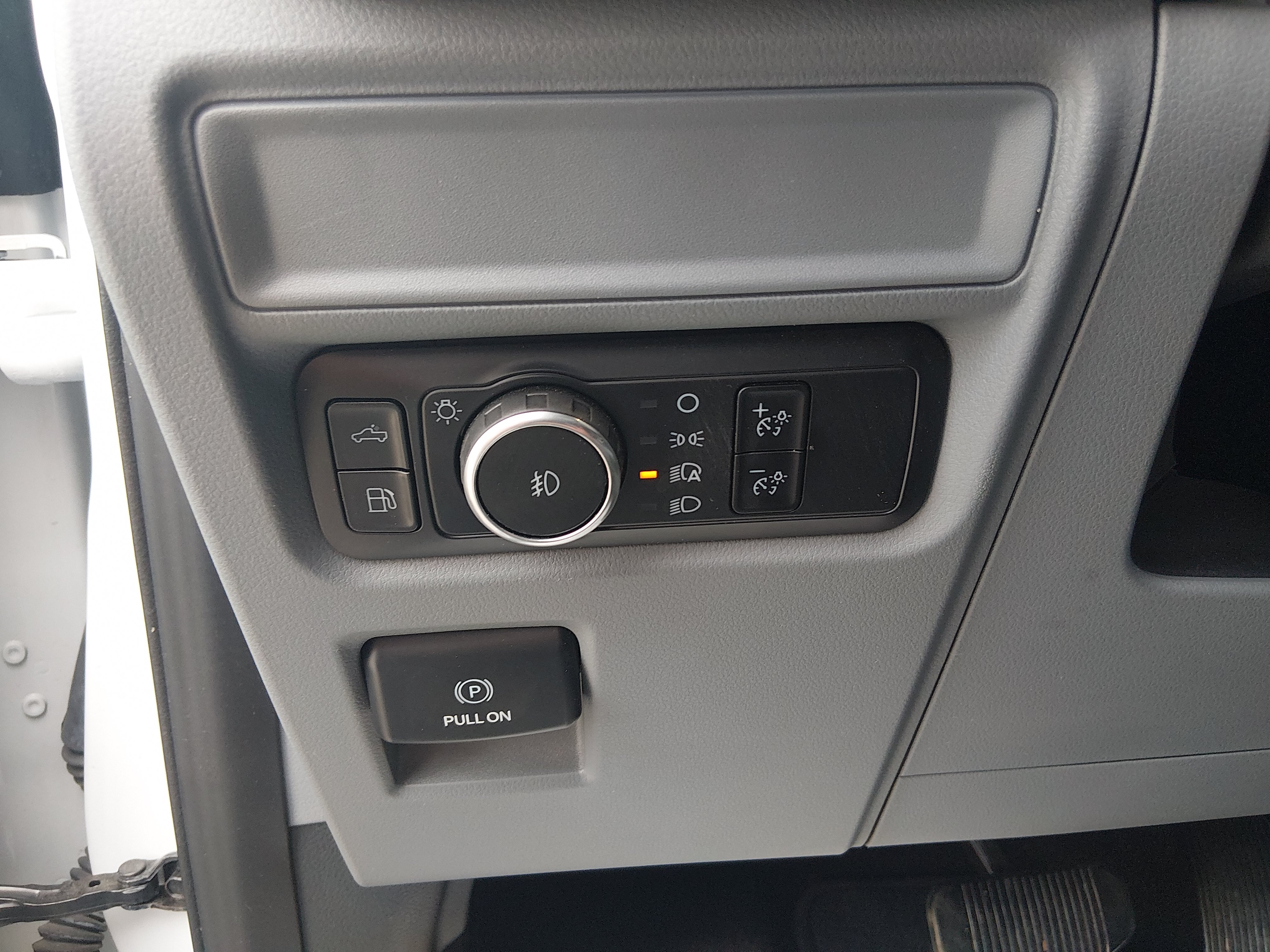 2024 Ford F-150 XLT - Photo 13