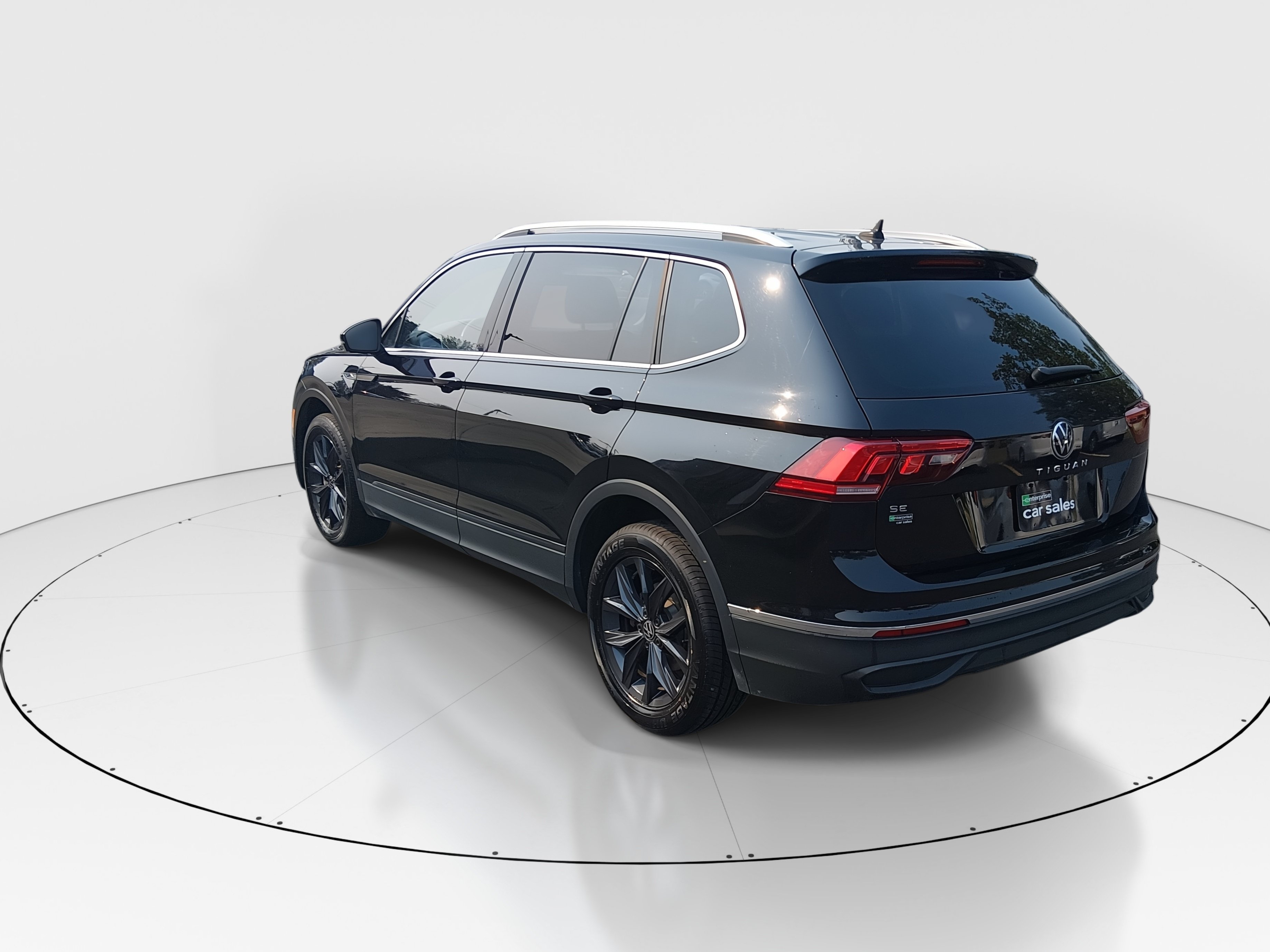 2024 Volkswagen Tiguan SE - Photo 5