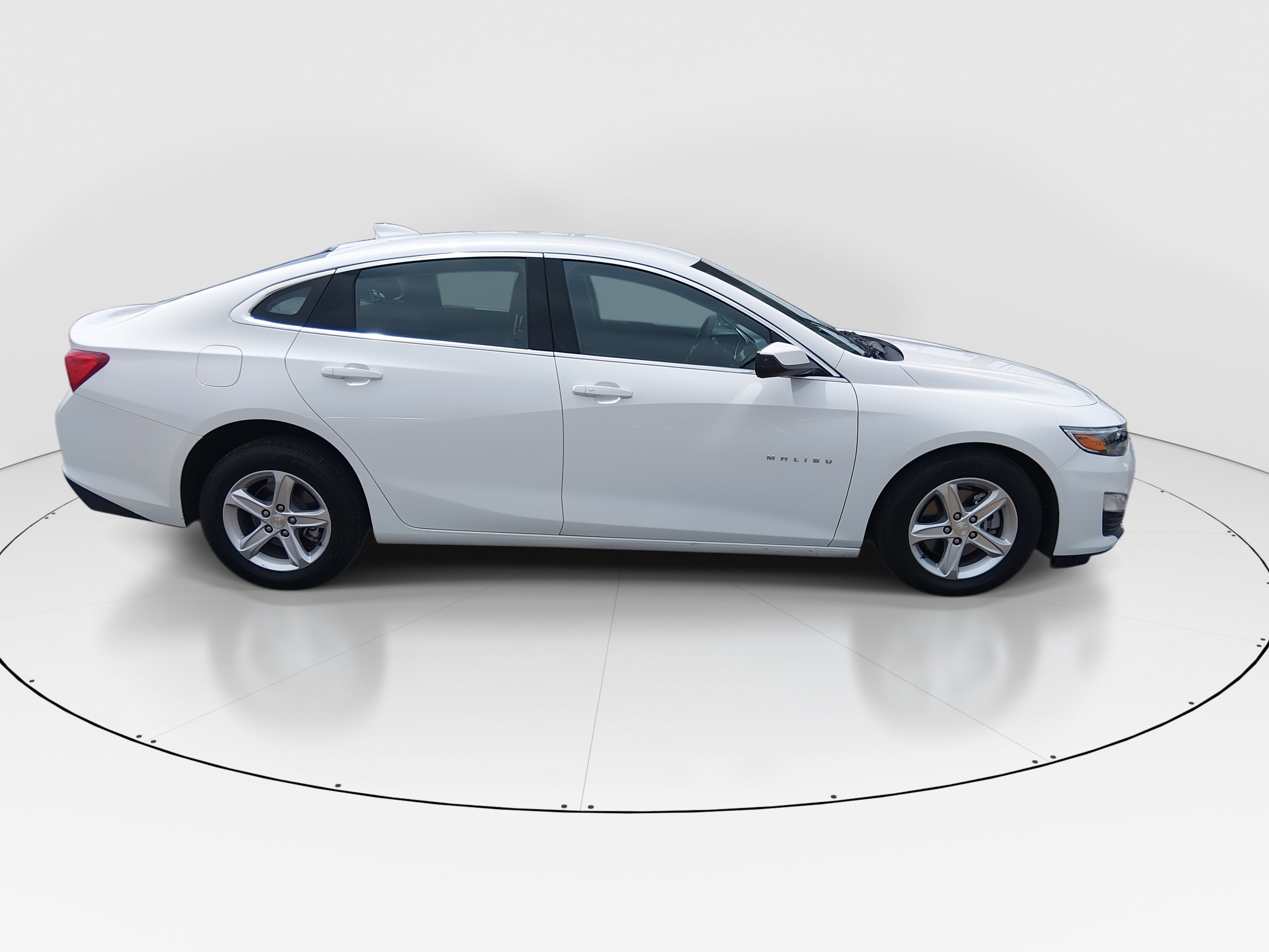 2024 Chevrolet Malibu 1LT - Photo 8