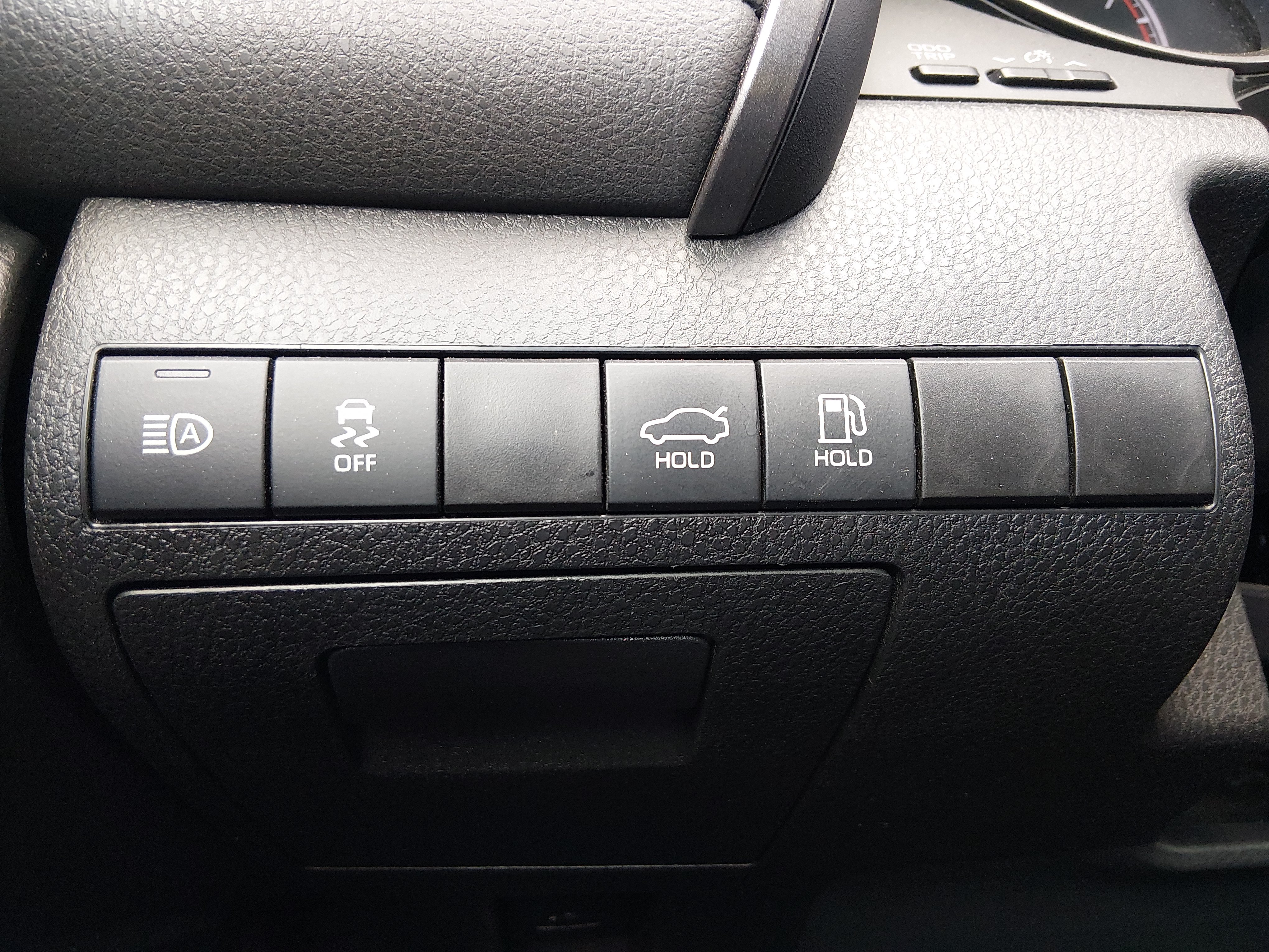 2024 Toyota Camry SE - Photo 13