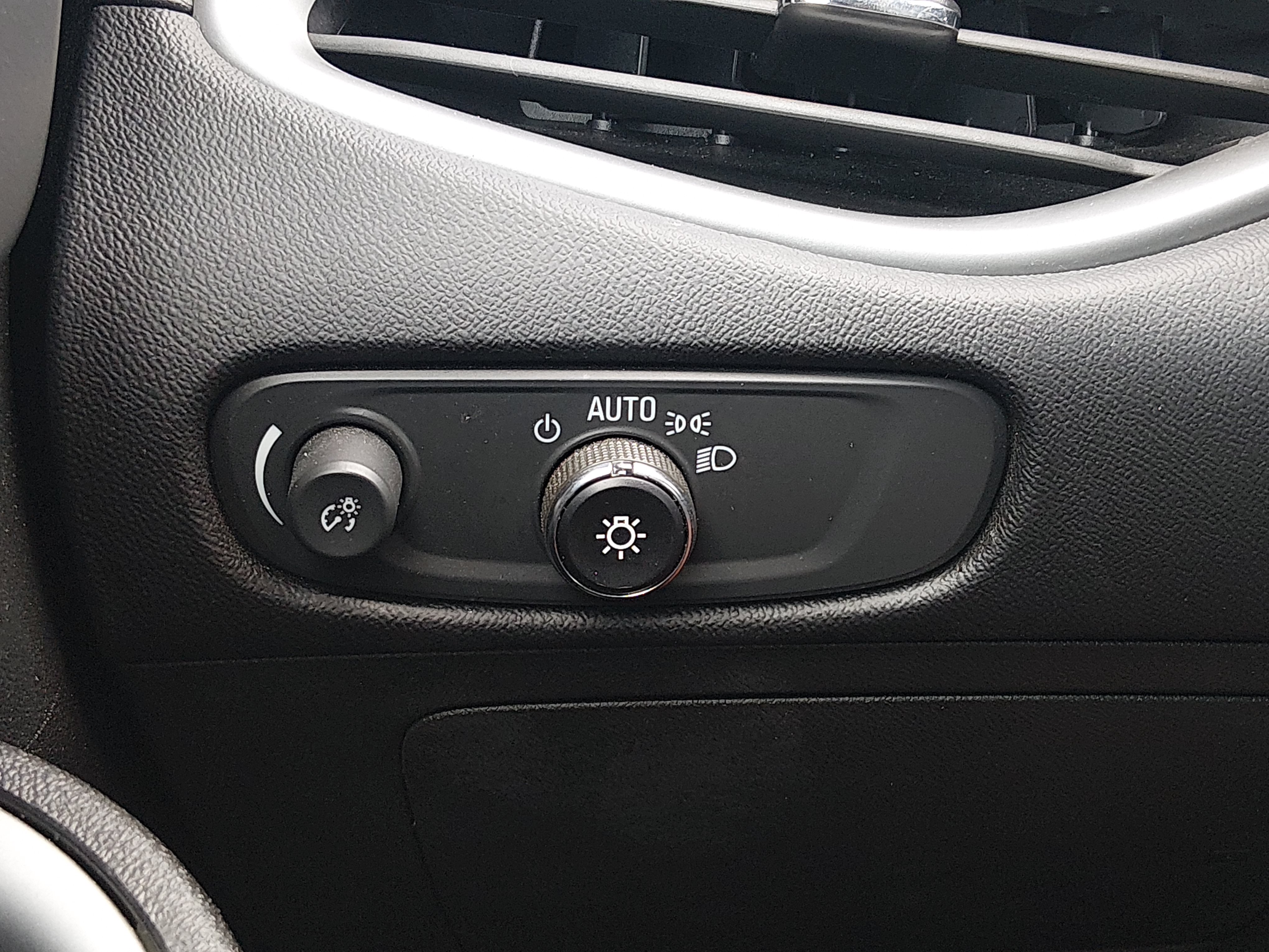 2024 Chevrolet Malibu 1LT - Photo 19