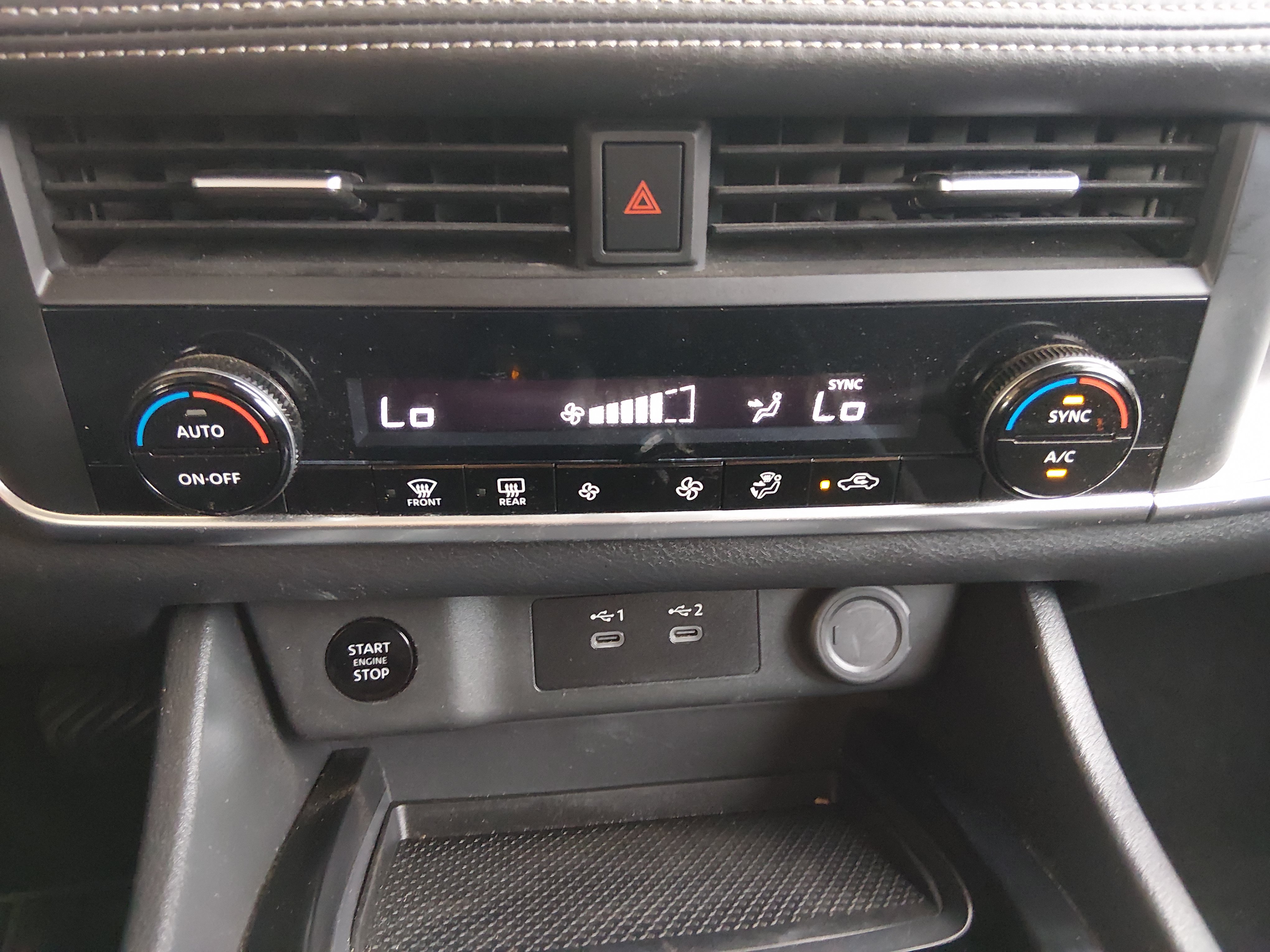 2024 Nissan Rogue SV - Photo 19