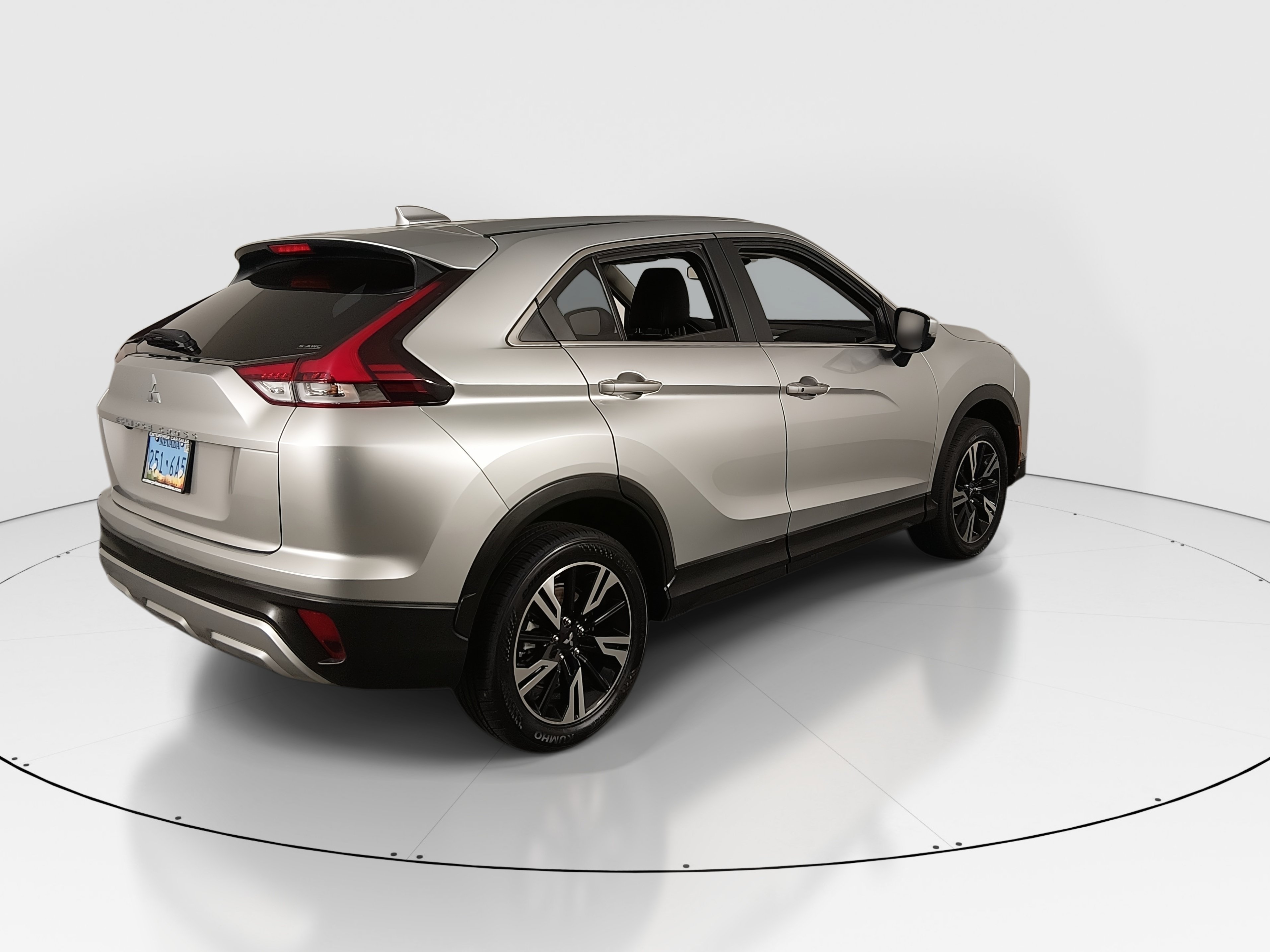 2024 Mitsubishi Eclipse Cross SE - Photo 7