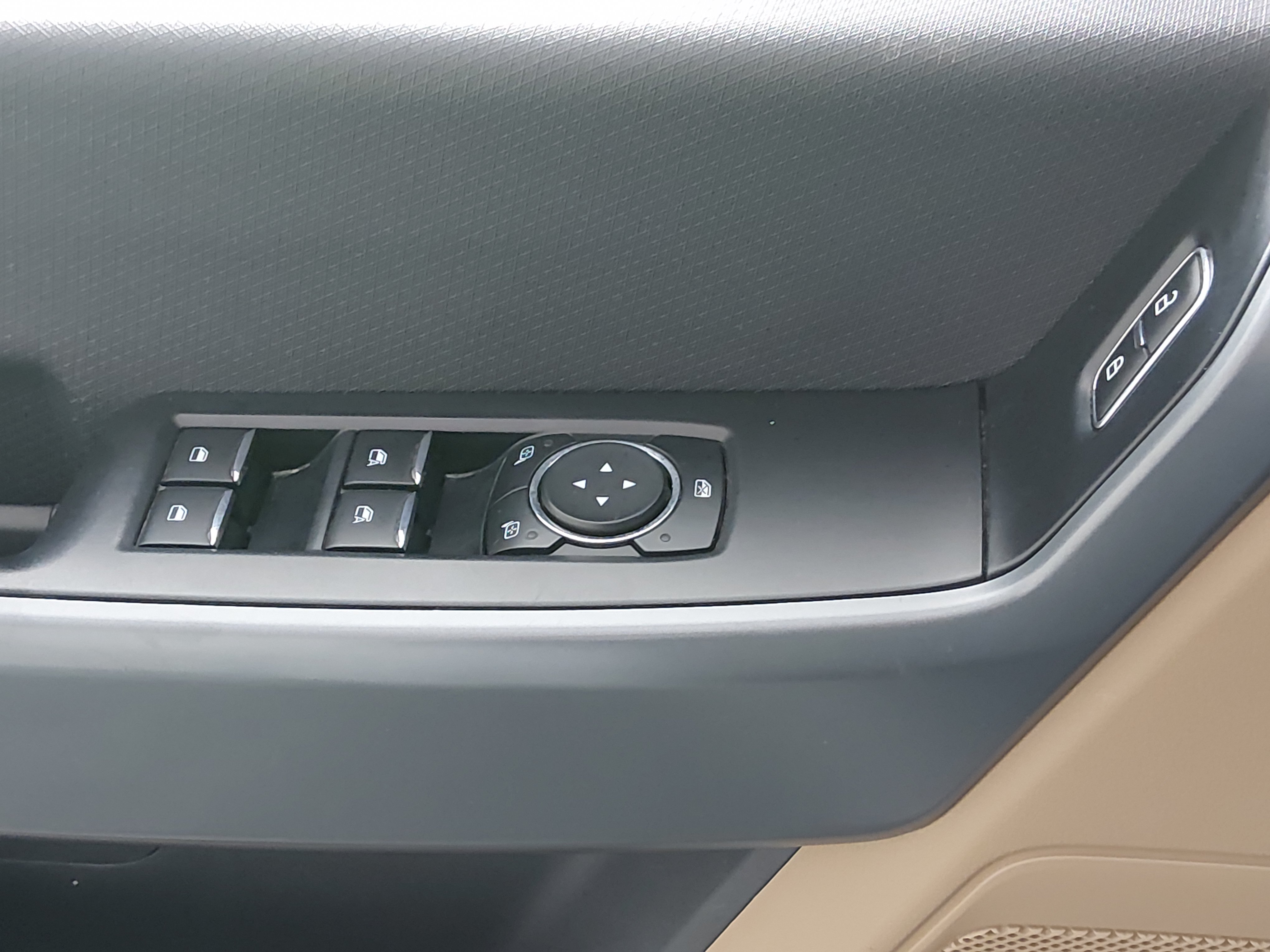2023 Ford F-150 XLT - Photo 17