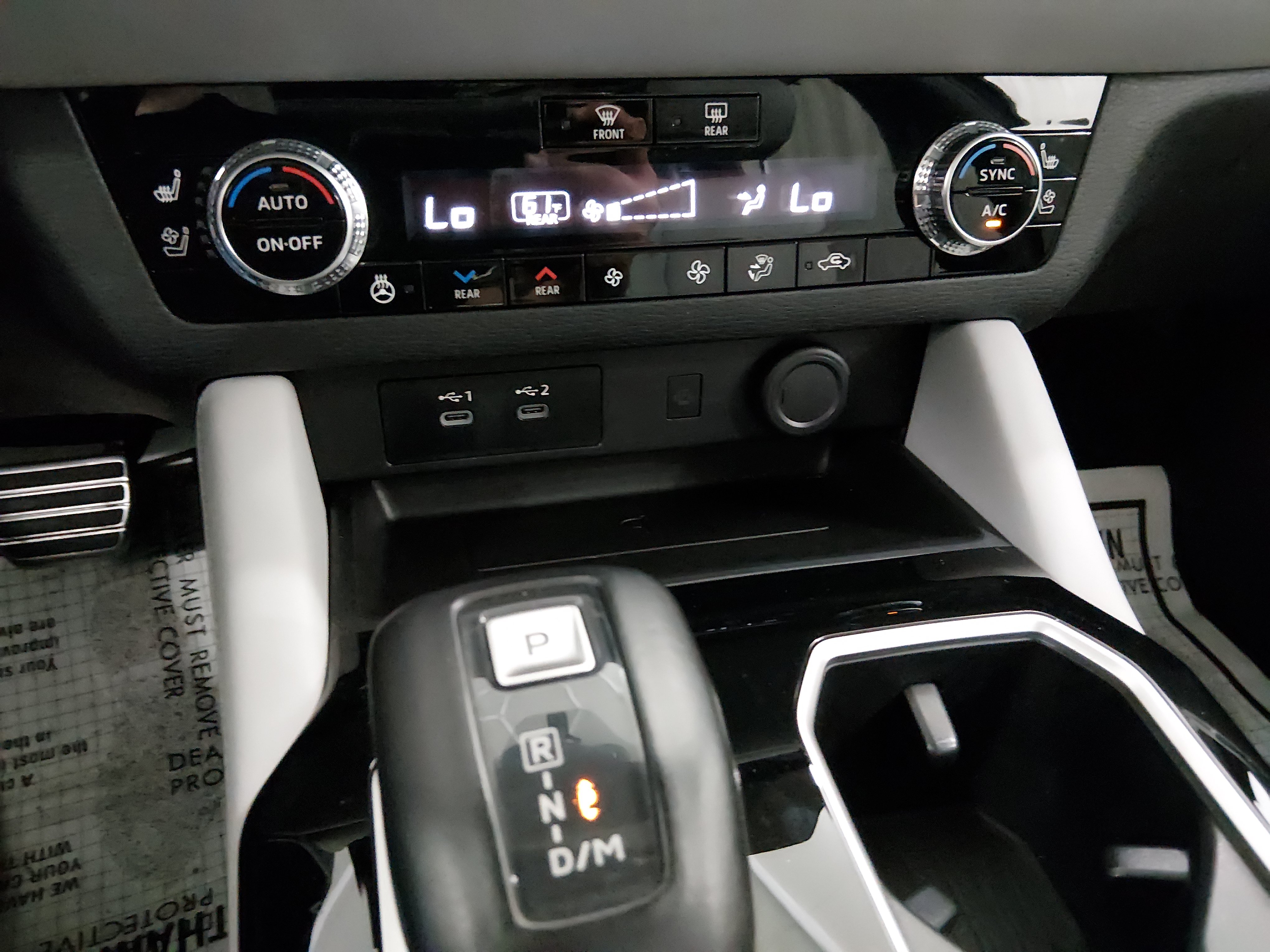 2025 Mitsubishi Outlander SEL - Photo 13