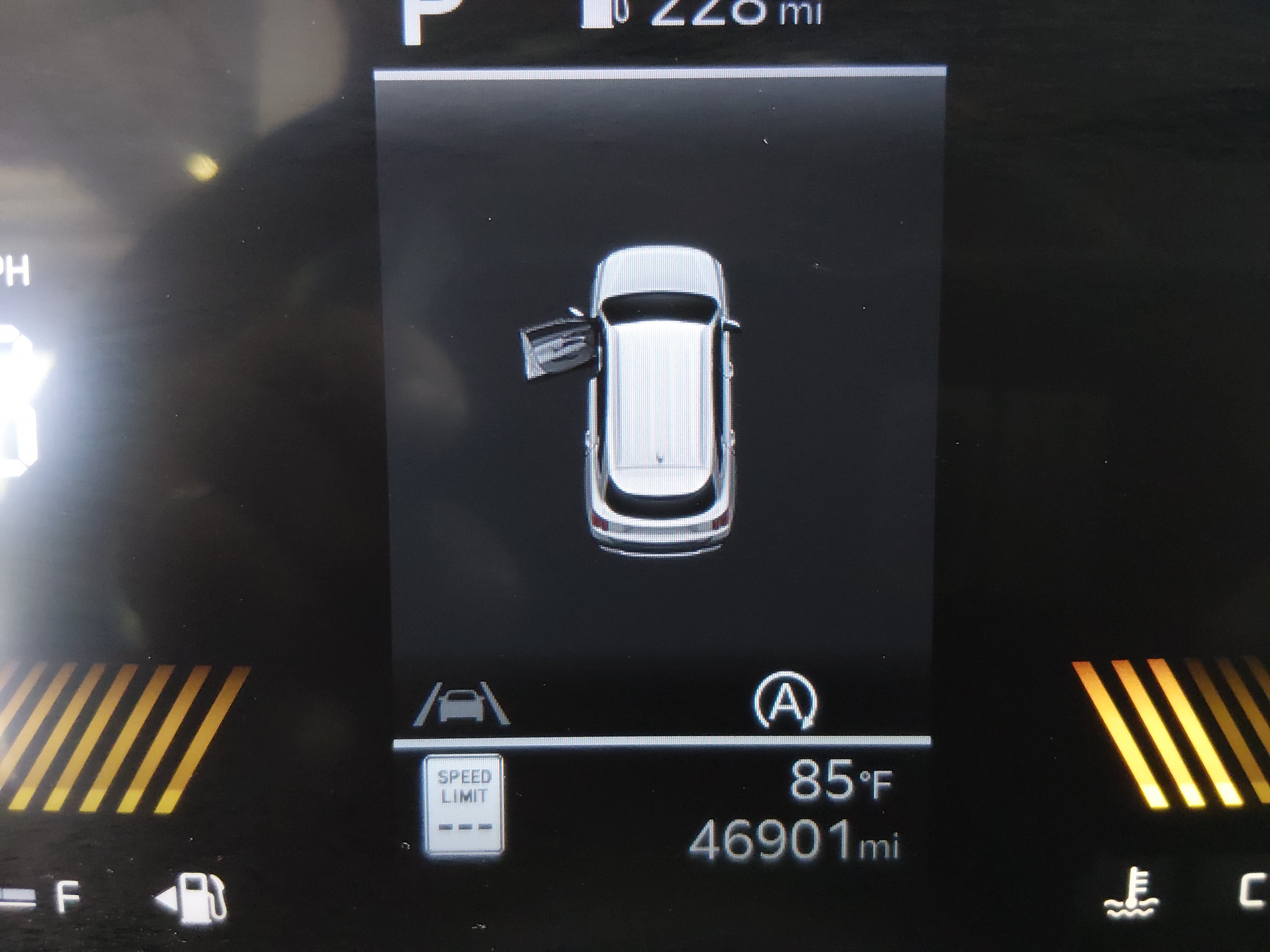 2024 Kia Sorento S - Photo 14