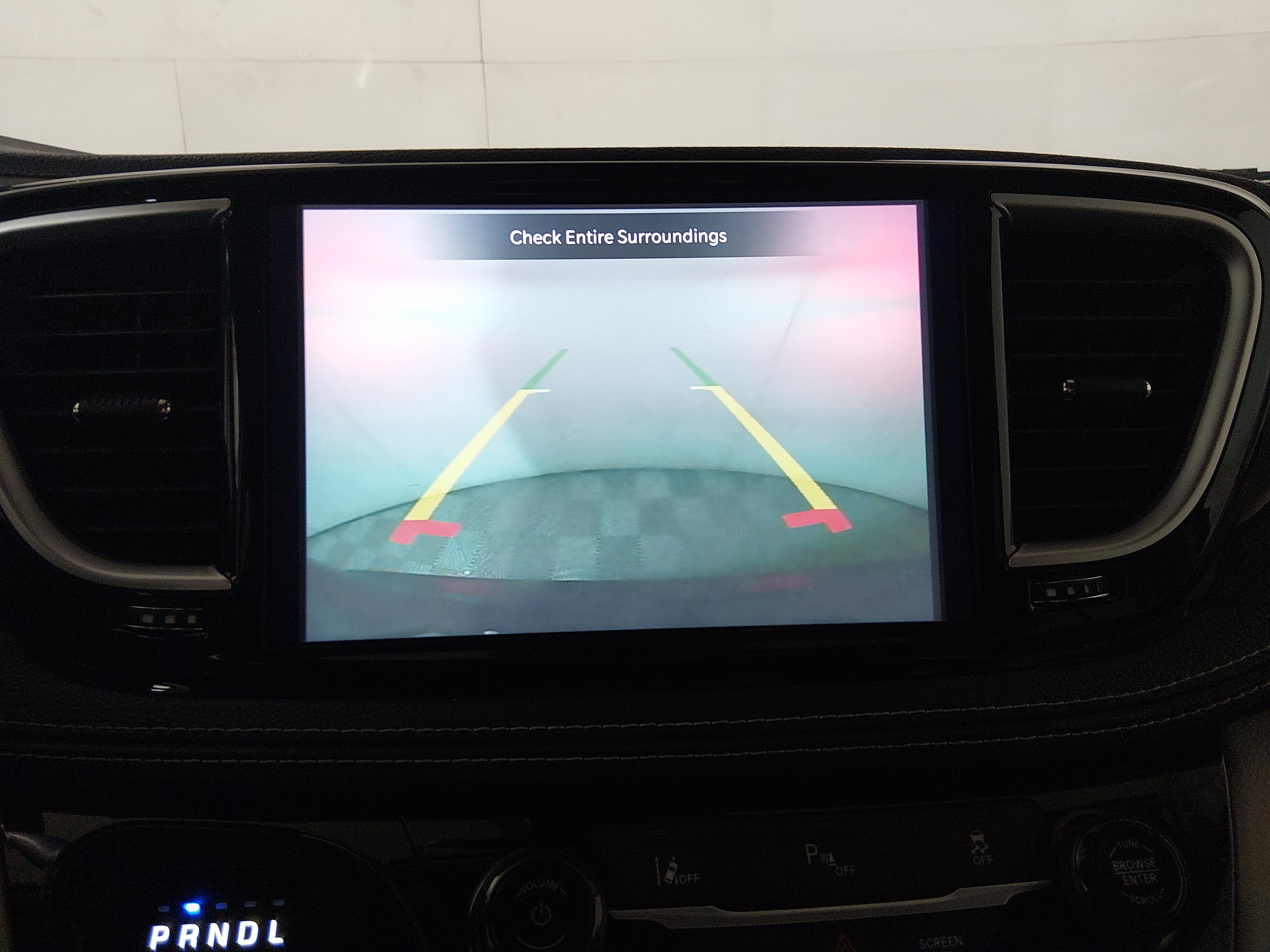 2023 Chrysler Pacifica Hybrid Touring L - Photo 17