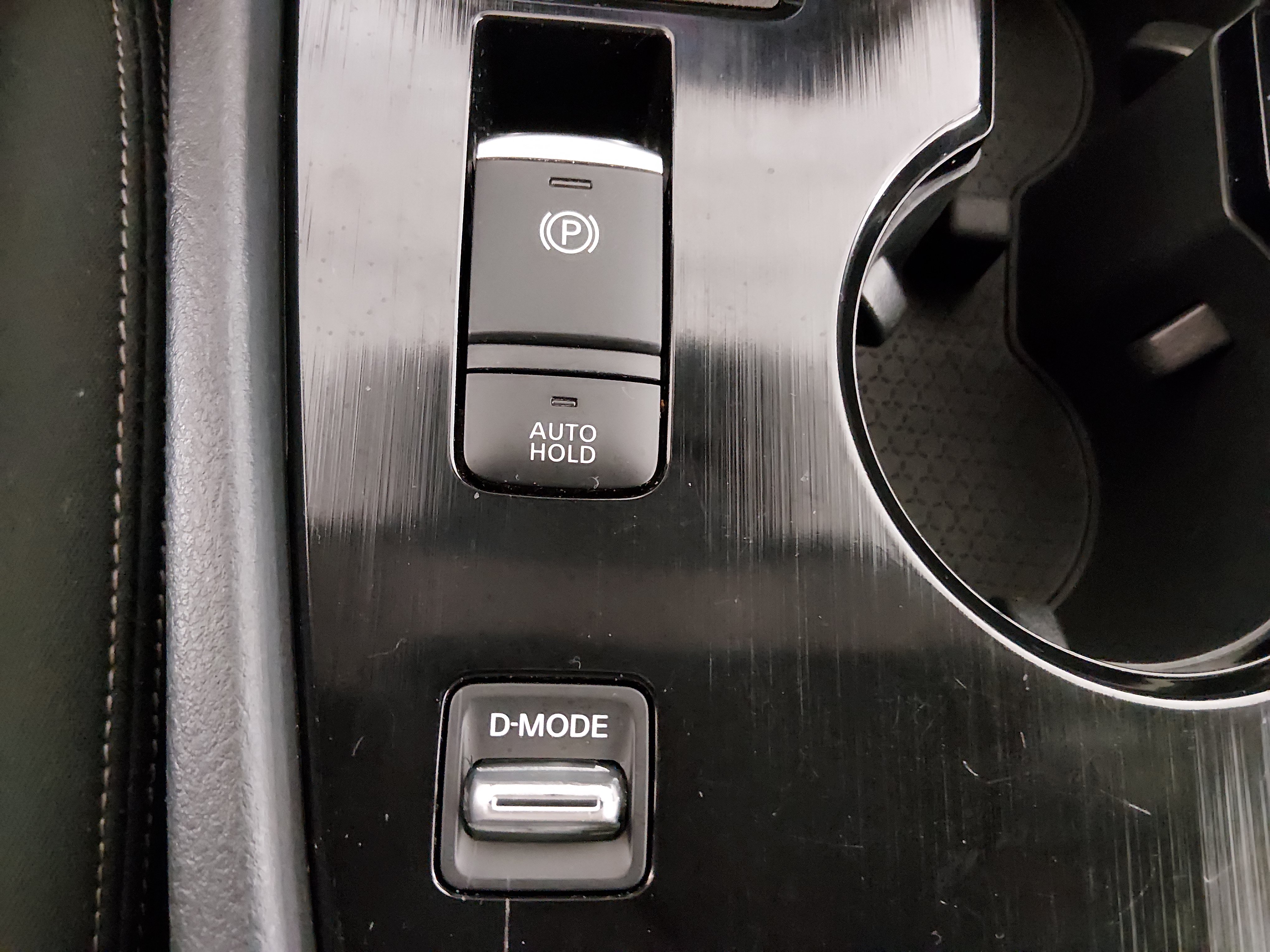 2024 Nissan Rogue SV - Photo 17