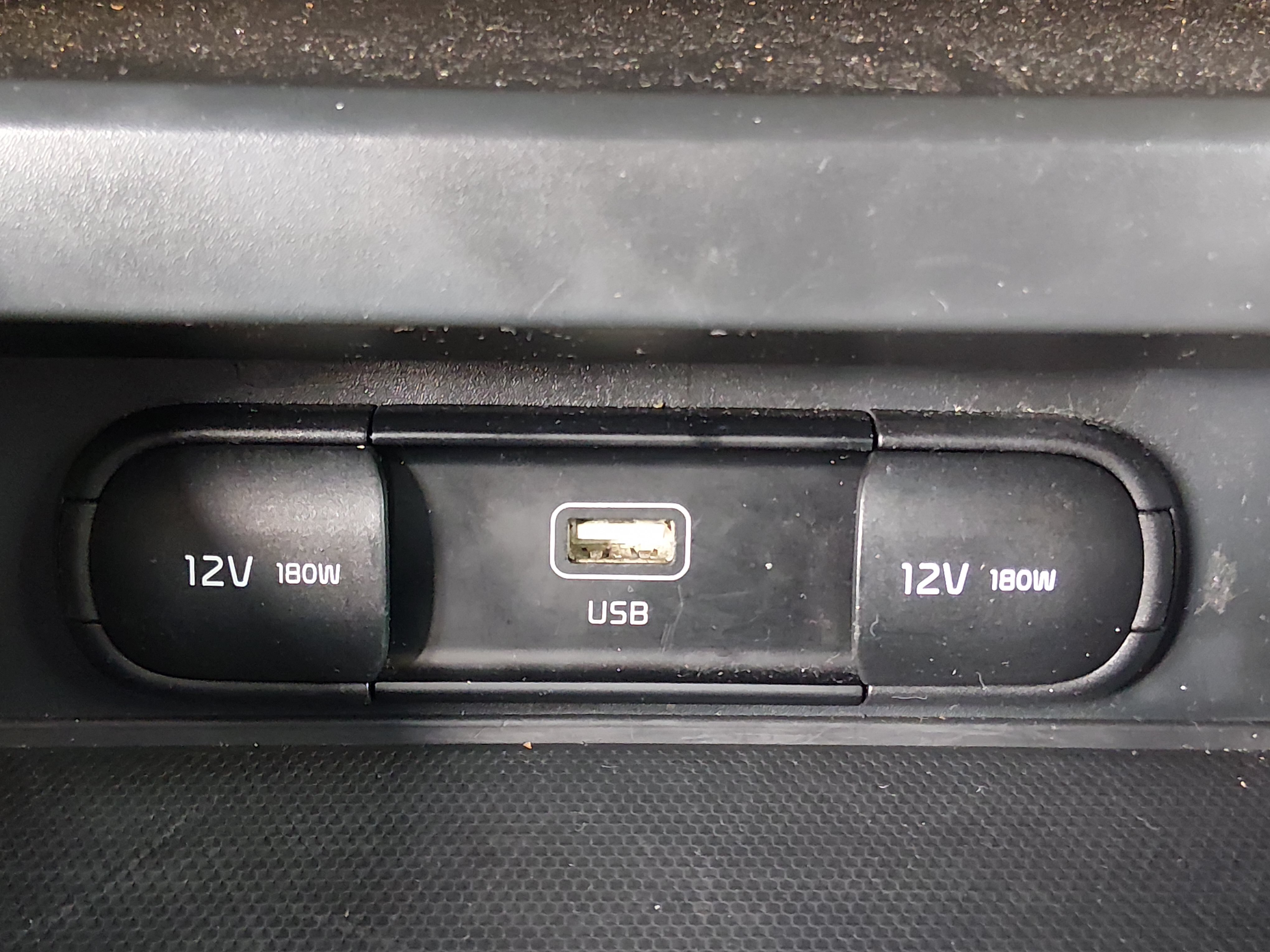 2023 Kia Soul LX - Photo 18