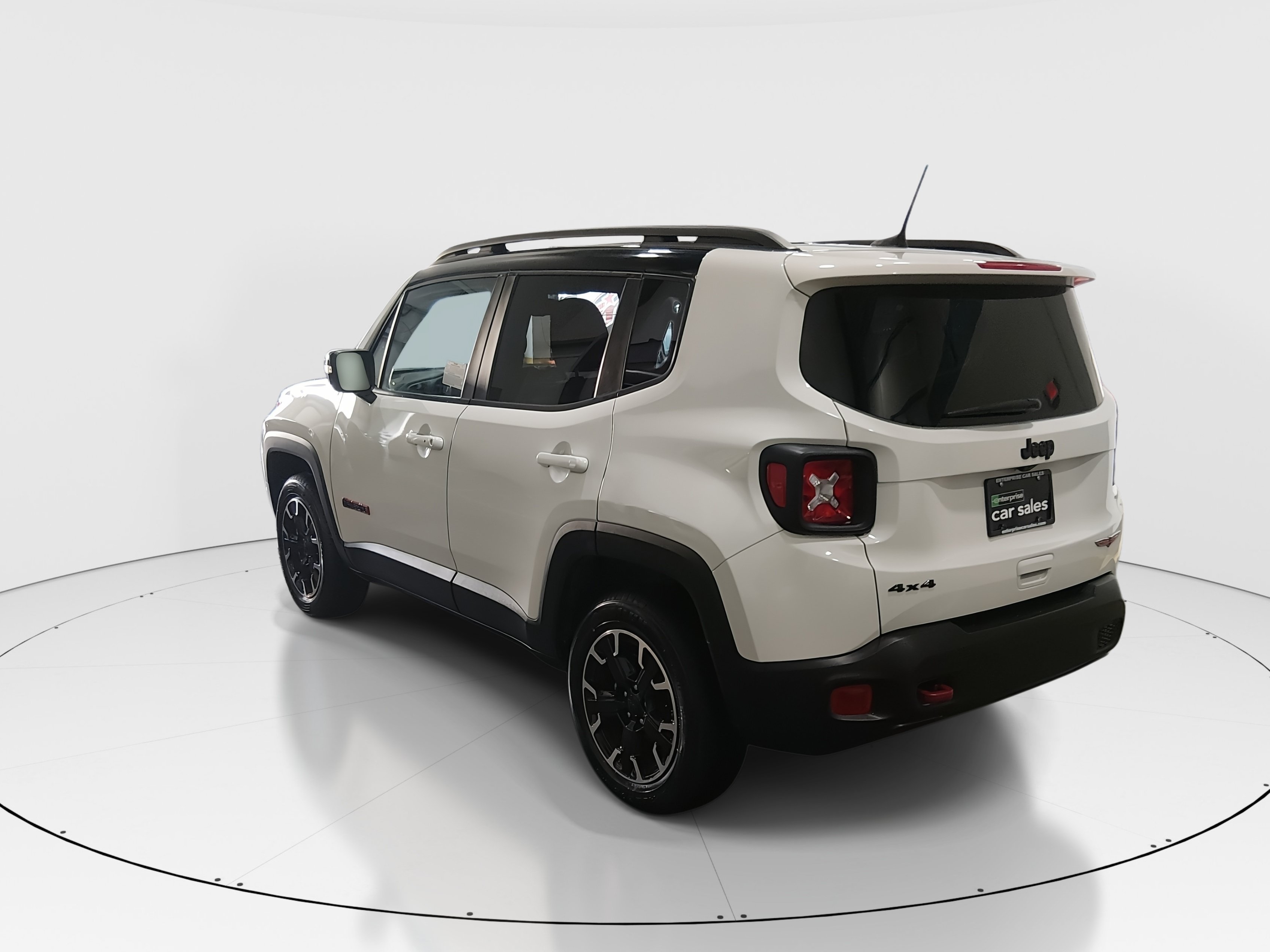 2023 Jeep Renegade Trailhawk - Photo 5