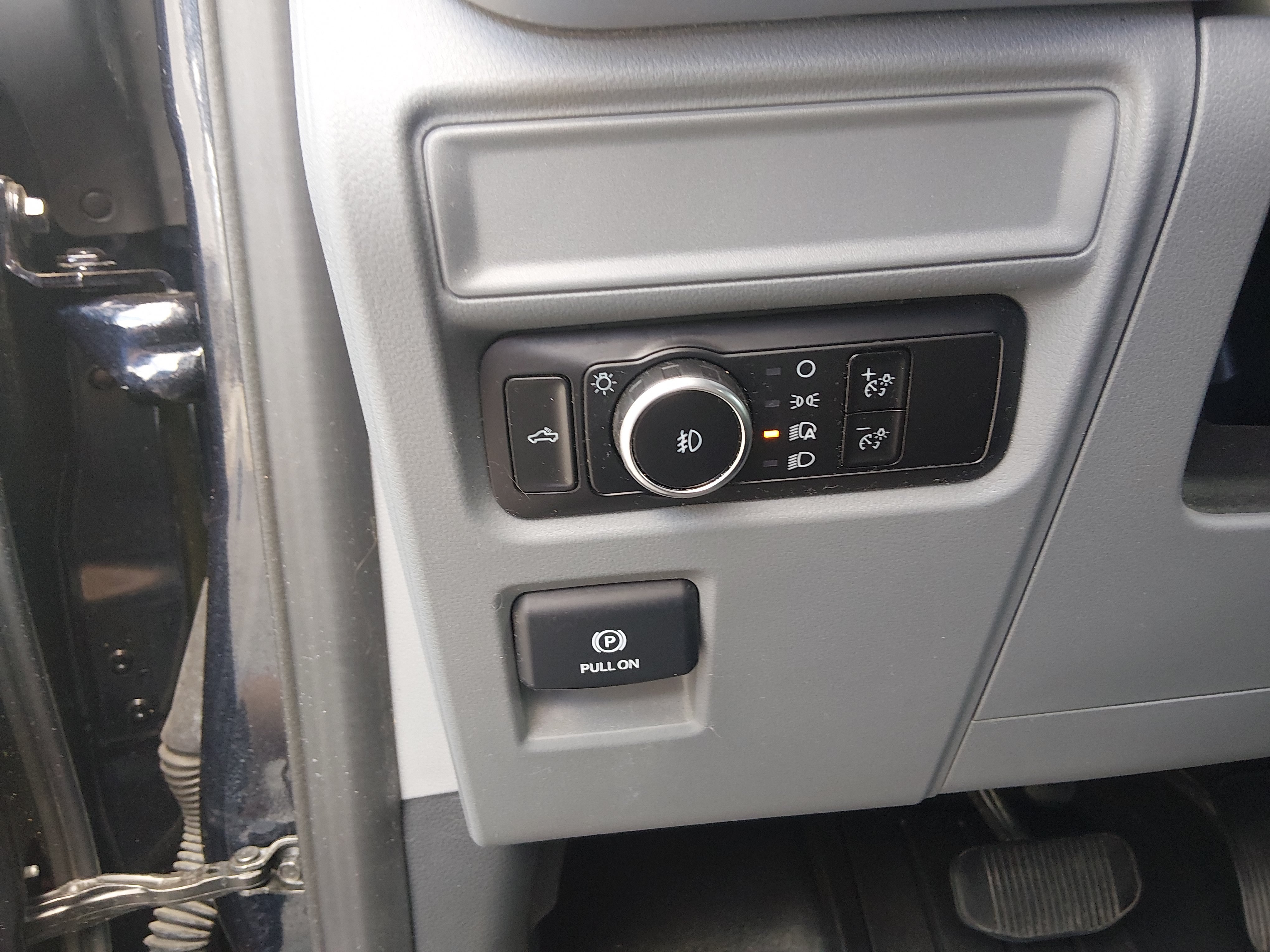 2023 Ford F-150 XLT - Photo 13