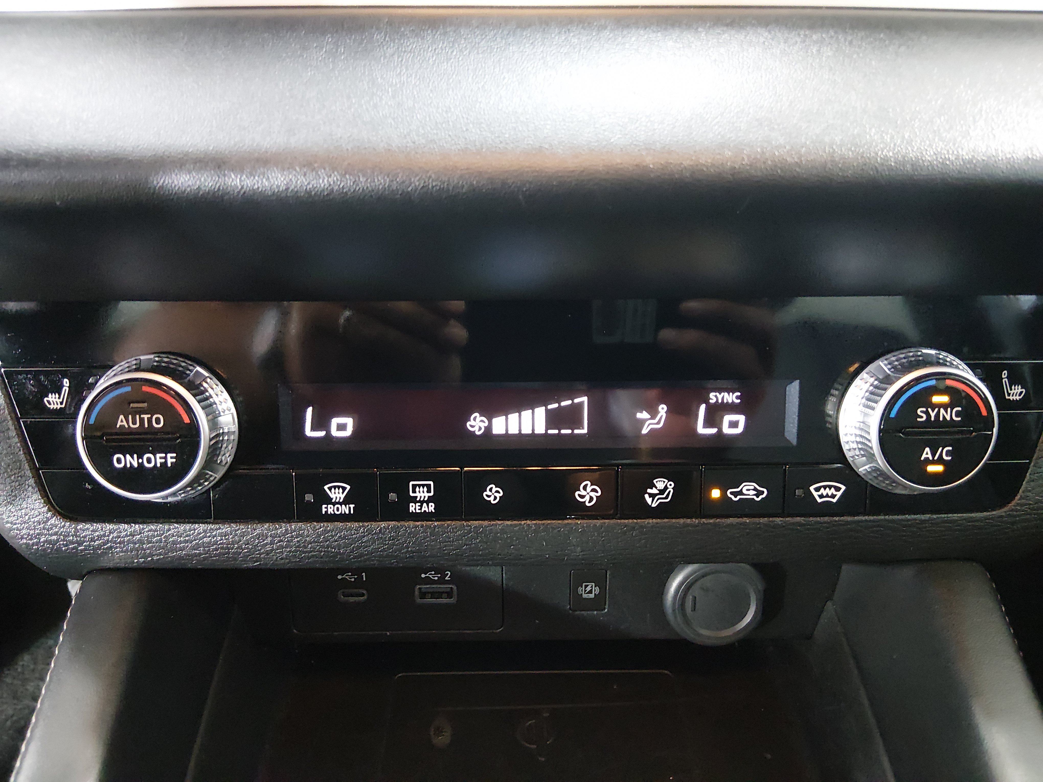 2024 Mitsubishi Outlander SE - Photo 19