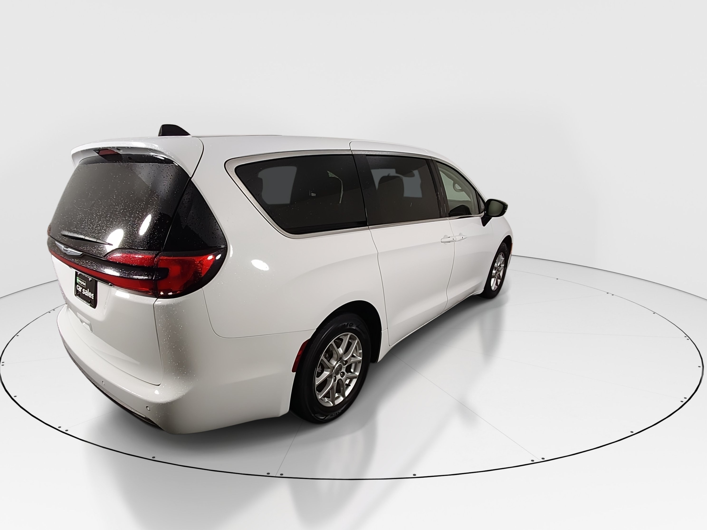 2024 Chrysler Pacifica Touring L - Photo 7