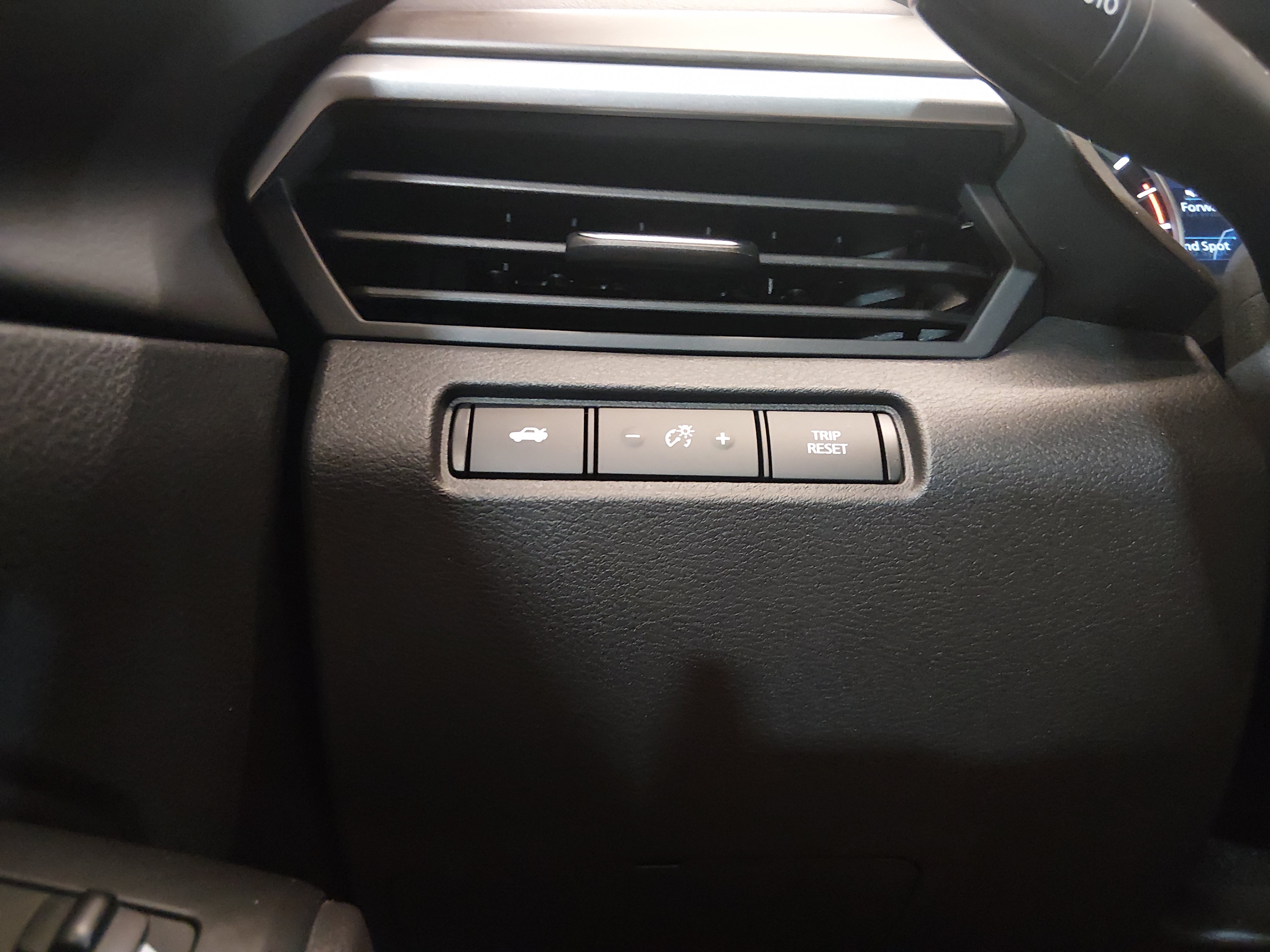2025 Nissan Altima SV - Photo 13