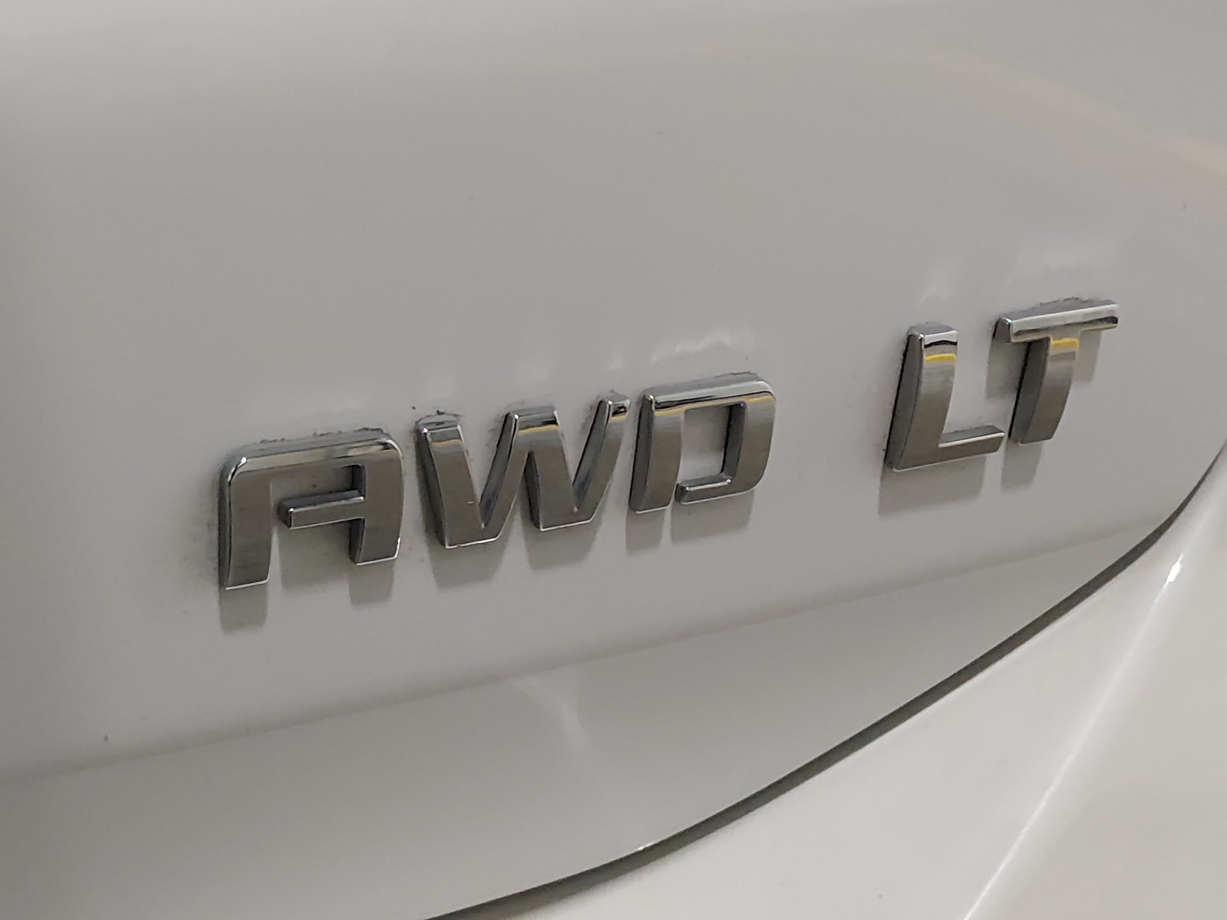 2024 Chevrolet Equinox LT - Photo 18
