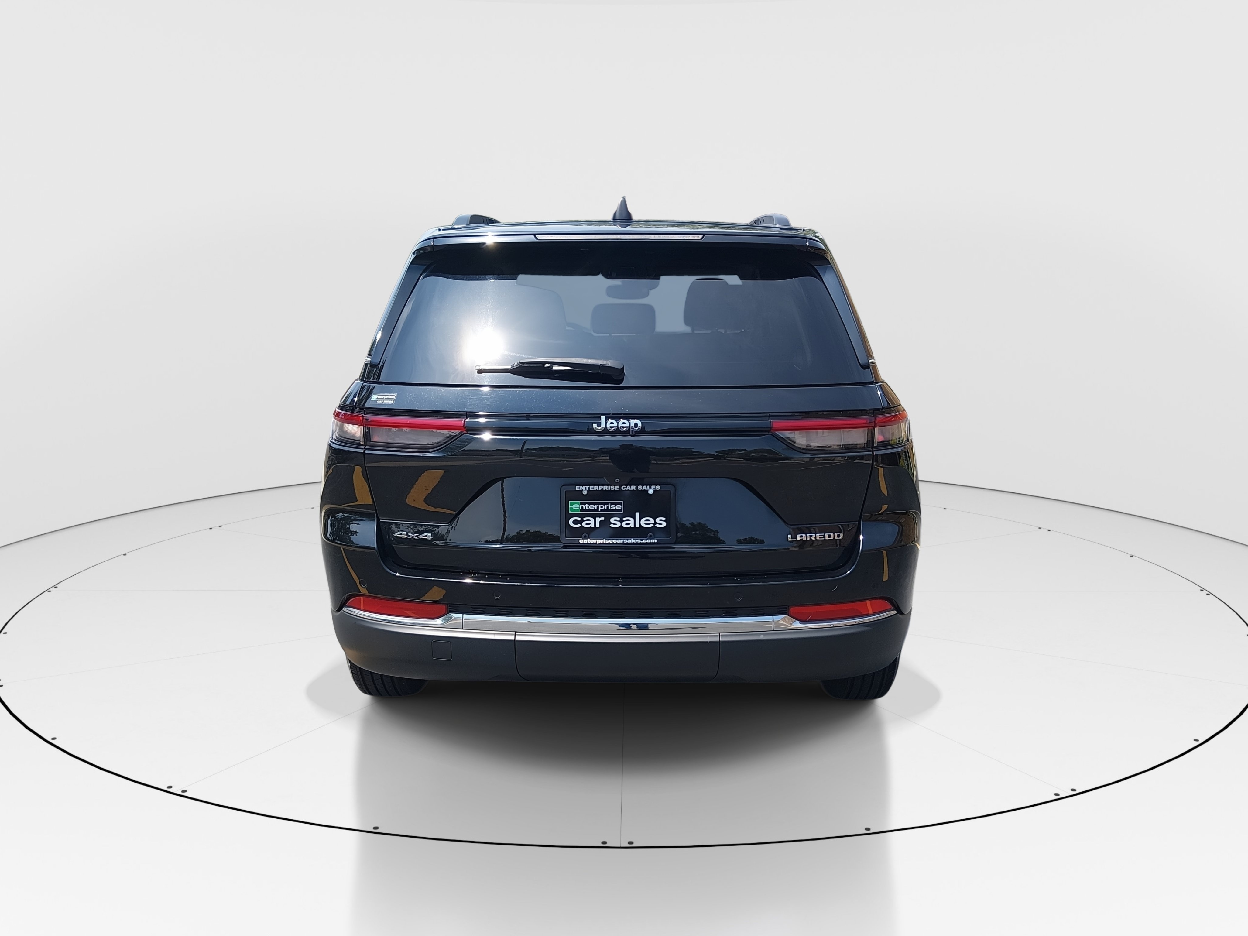 2023 Jeep Grand Cherokee Laredo - Photo 6