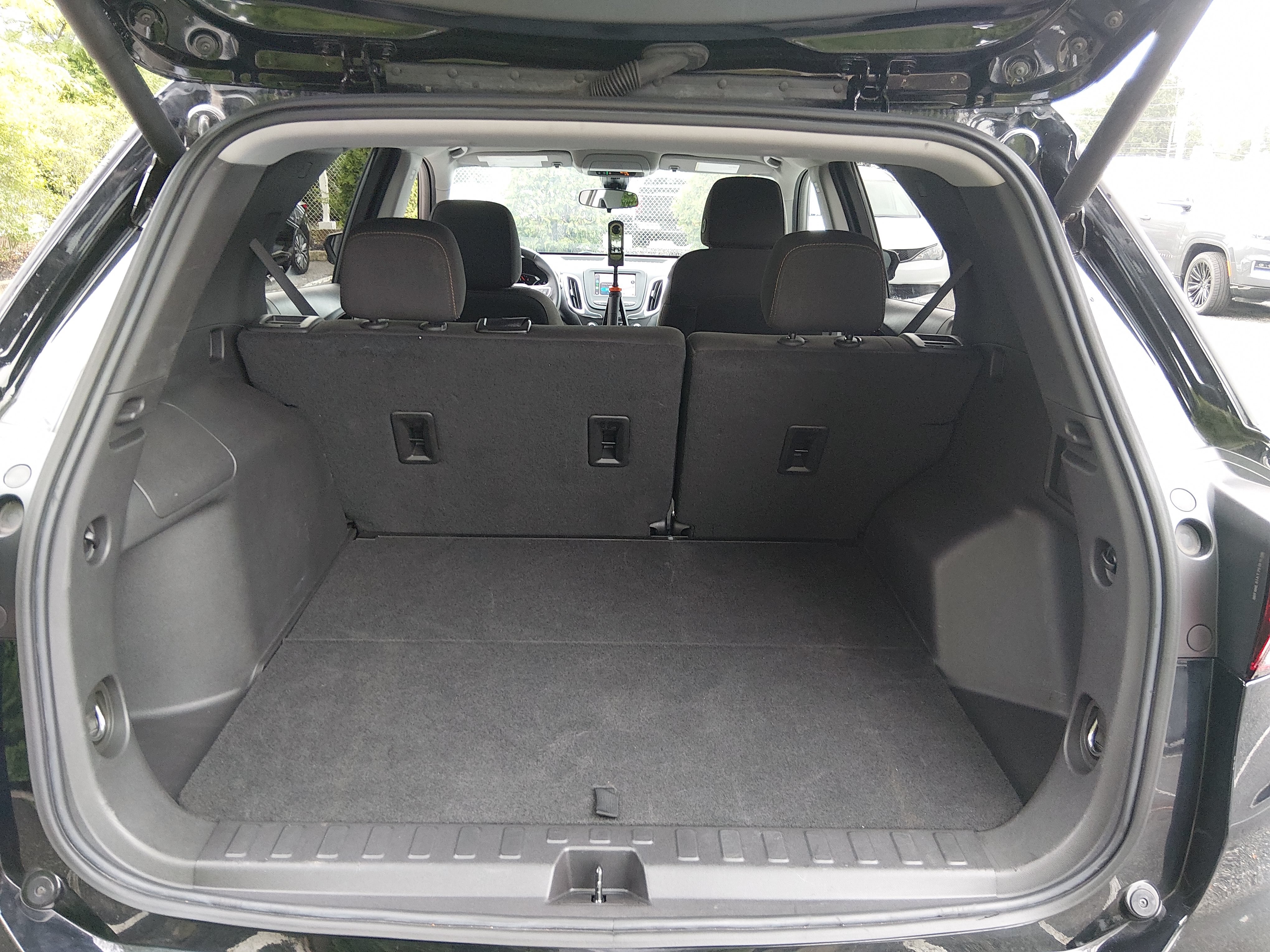 2024 Chevrolet Equinox LT - Photo 11