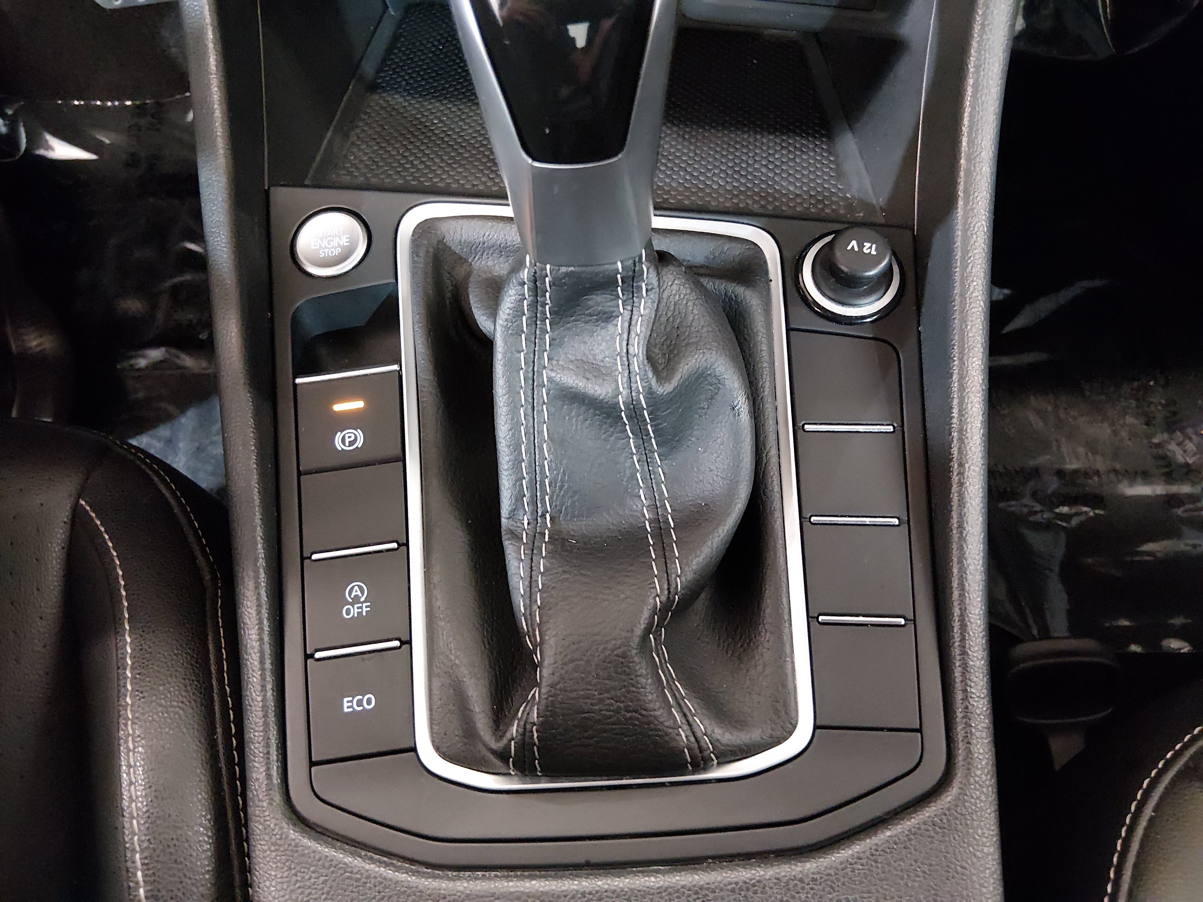 2024 Volkswagen Jetta SE - Photo 19