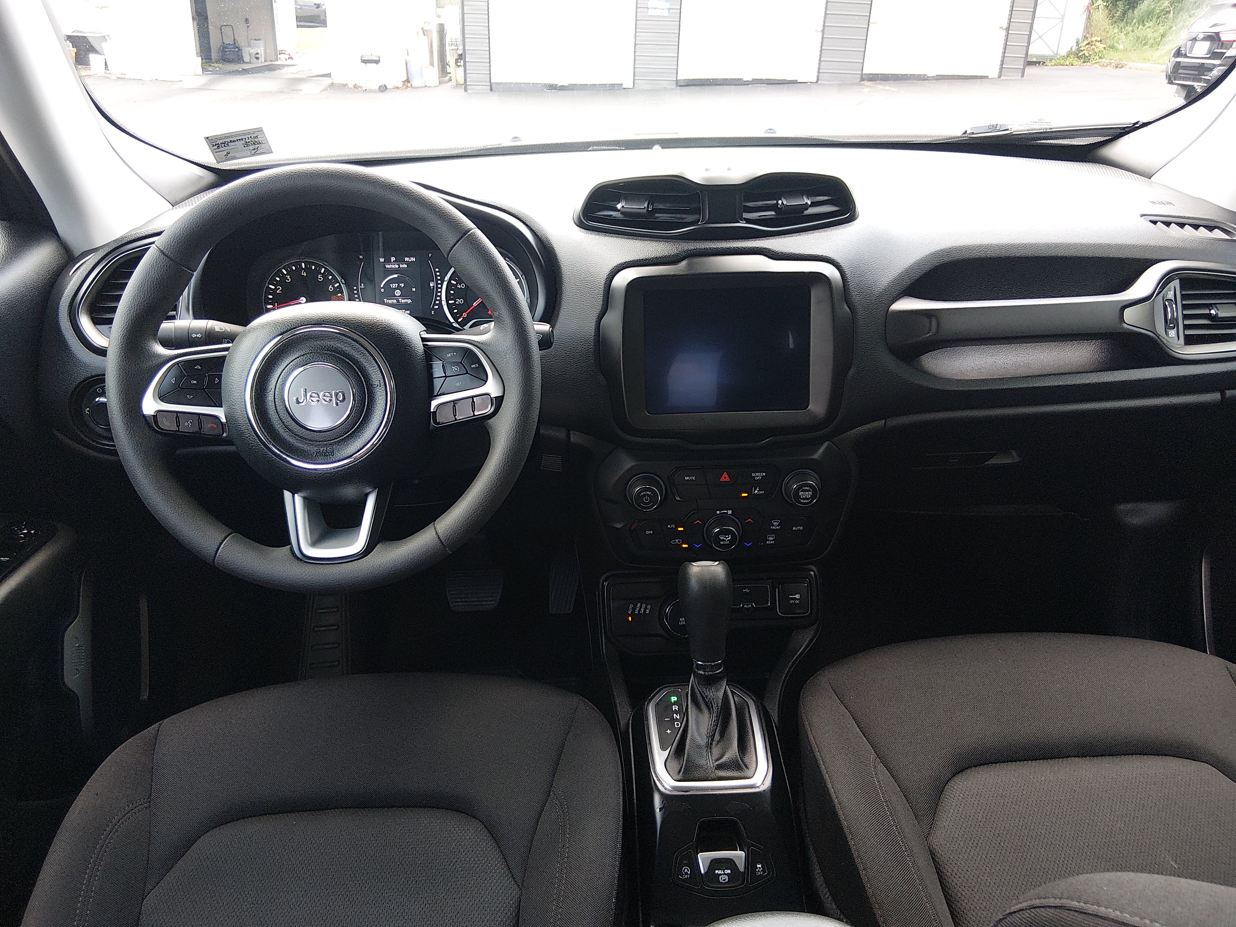 2023 Jeep Renegade Latitude - Photo 13