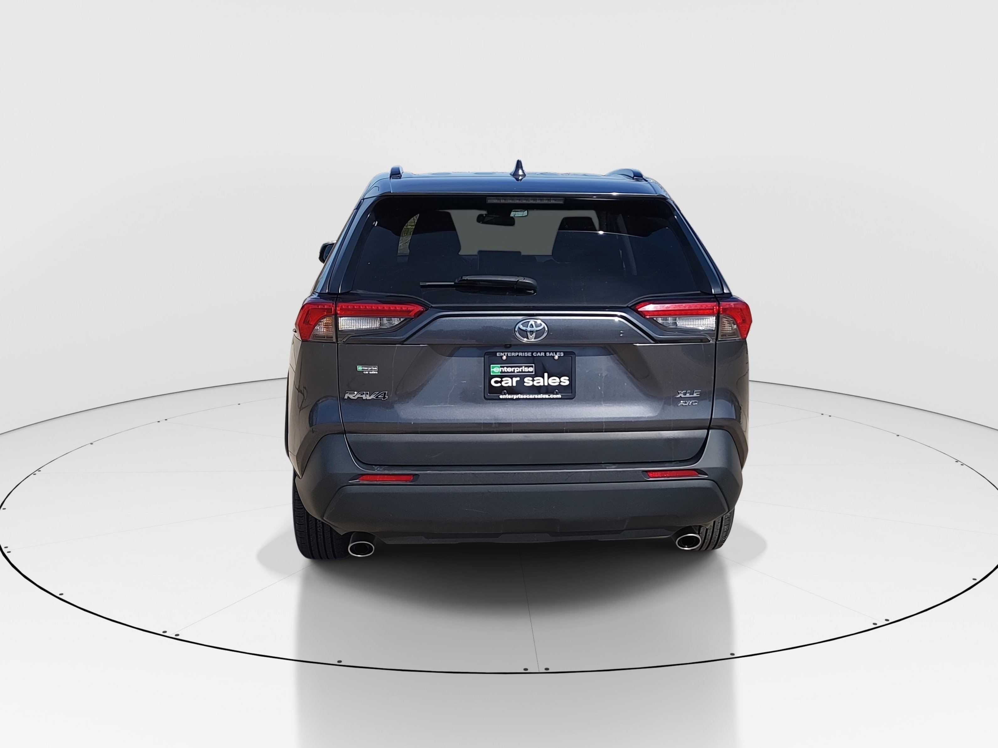 2024 Toyota RAV4 XLE - Photo 6